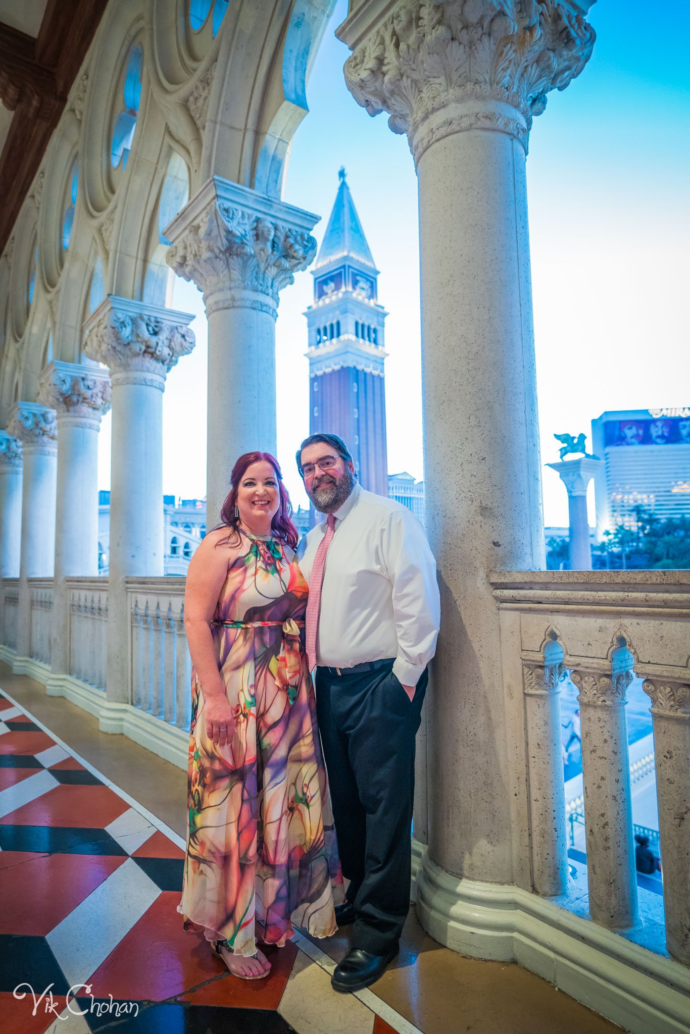 2022-10-21-Kelly-and-Matt-10th-Anniversary-Celebration-In-Las-Vegas-Vik-Chohan-Photography-Photo-Booth-Social-Media-VCP-085.jpg