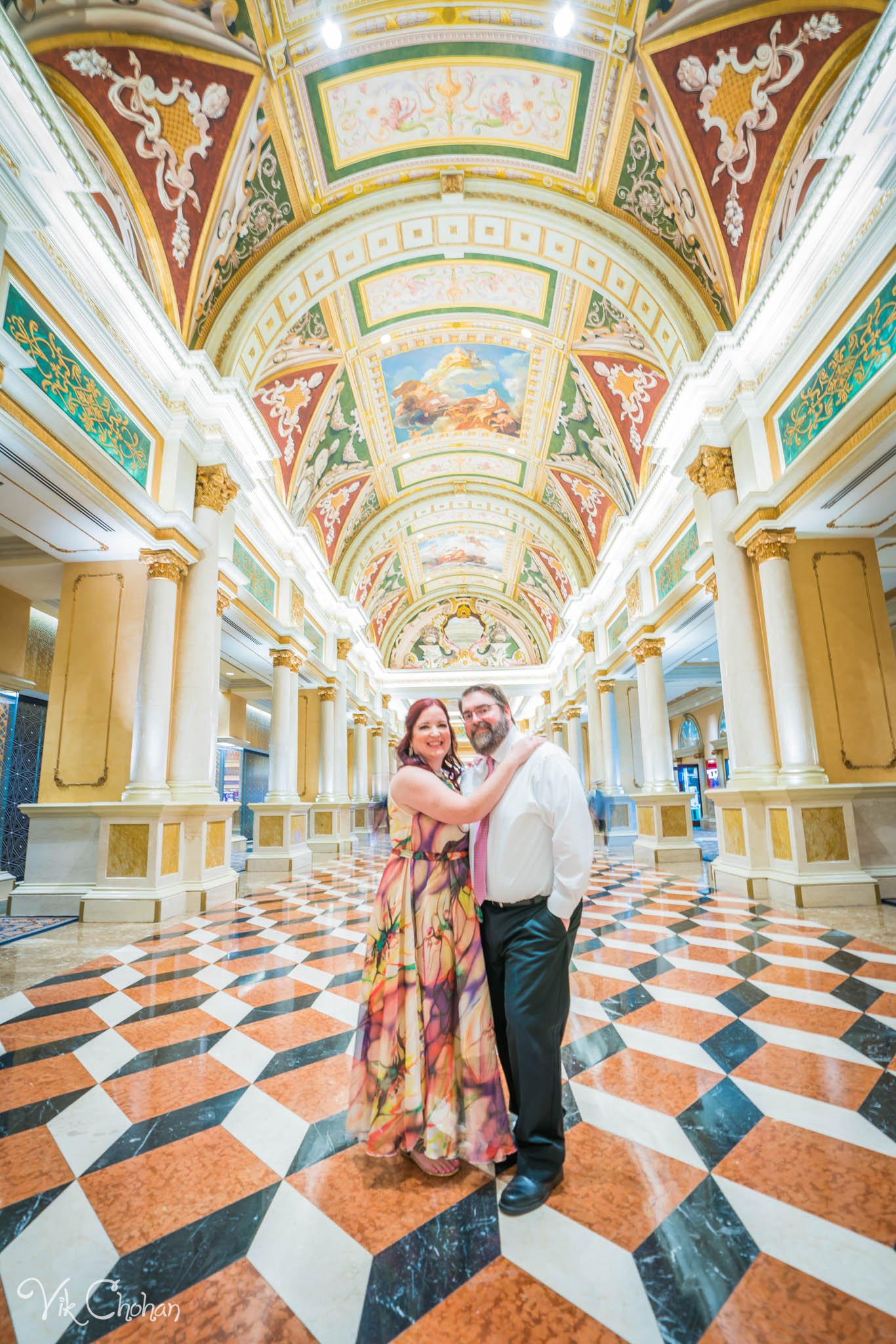 2022-10-21-Kelly-and-Matt-10th-Anniversary-Celebration-In-Las-Vegas-Vik-Chohan-Photography-Photo-Booth-Social-Media-VCP-130.jpg