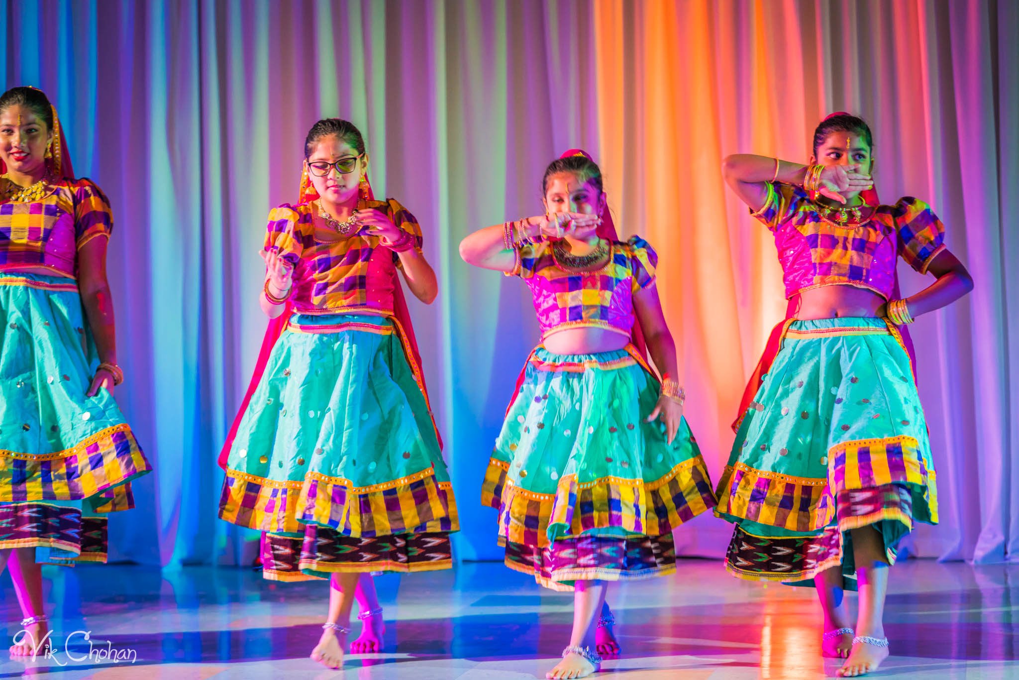 2022-11-05-Nritya-Academy-of-Indian-Dances-FOILV-Diwali-Dhamaka-Vik-Chohan-Photography-Photo-Booth-Social-Media-VCP-376.jpg