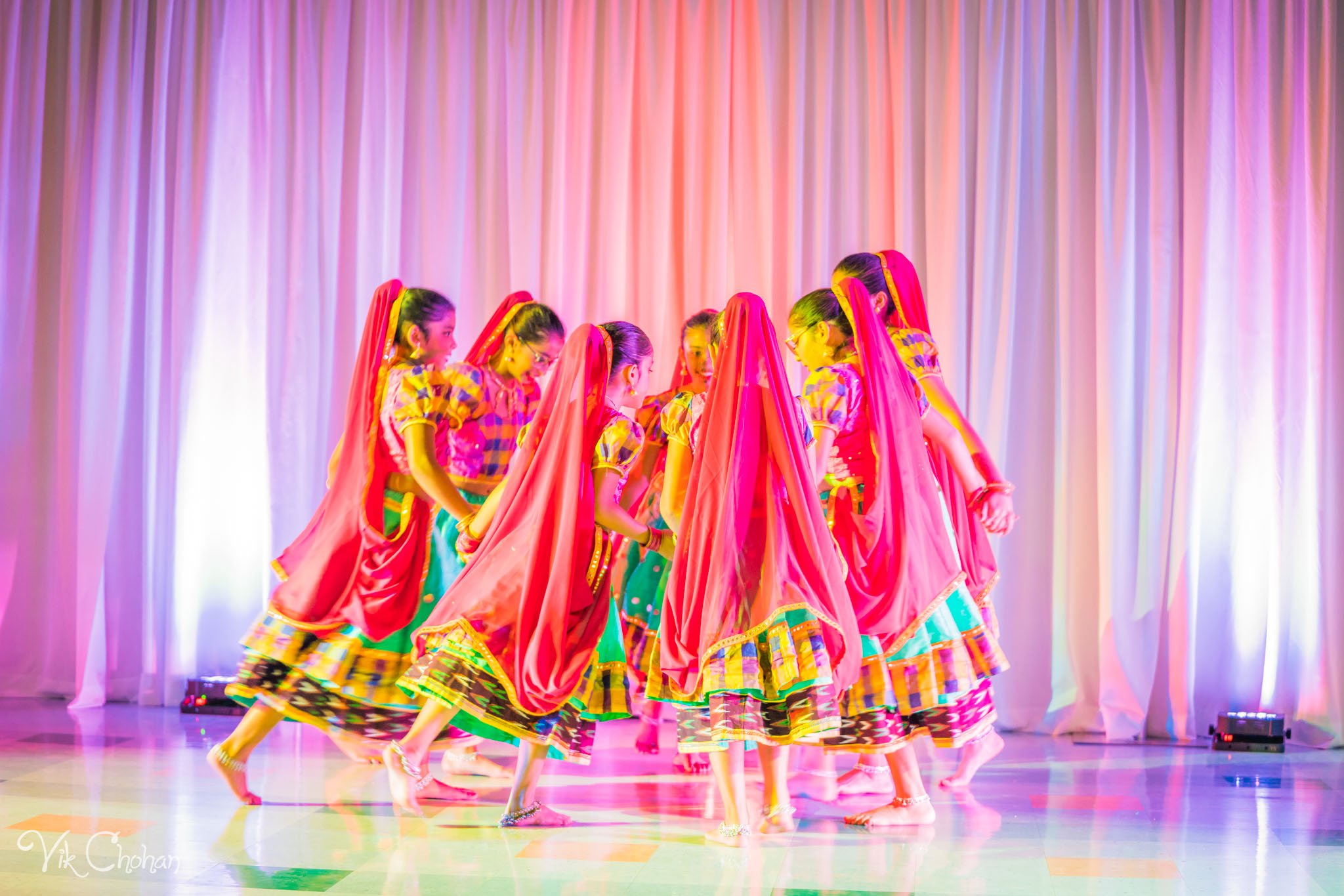 2022-11-05-Nritya-Academy-of-Indian-Dances-FOILV-Diwali-Dhamaka-Vik-Chohan-Photography-Photo-Booth-Social-Media-VCP-407.jpg
