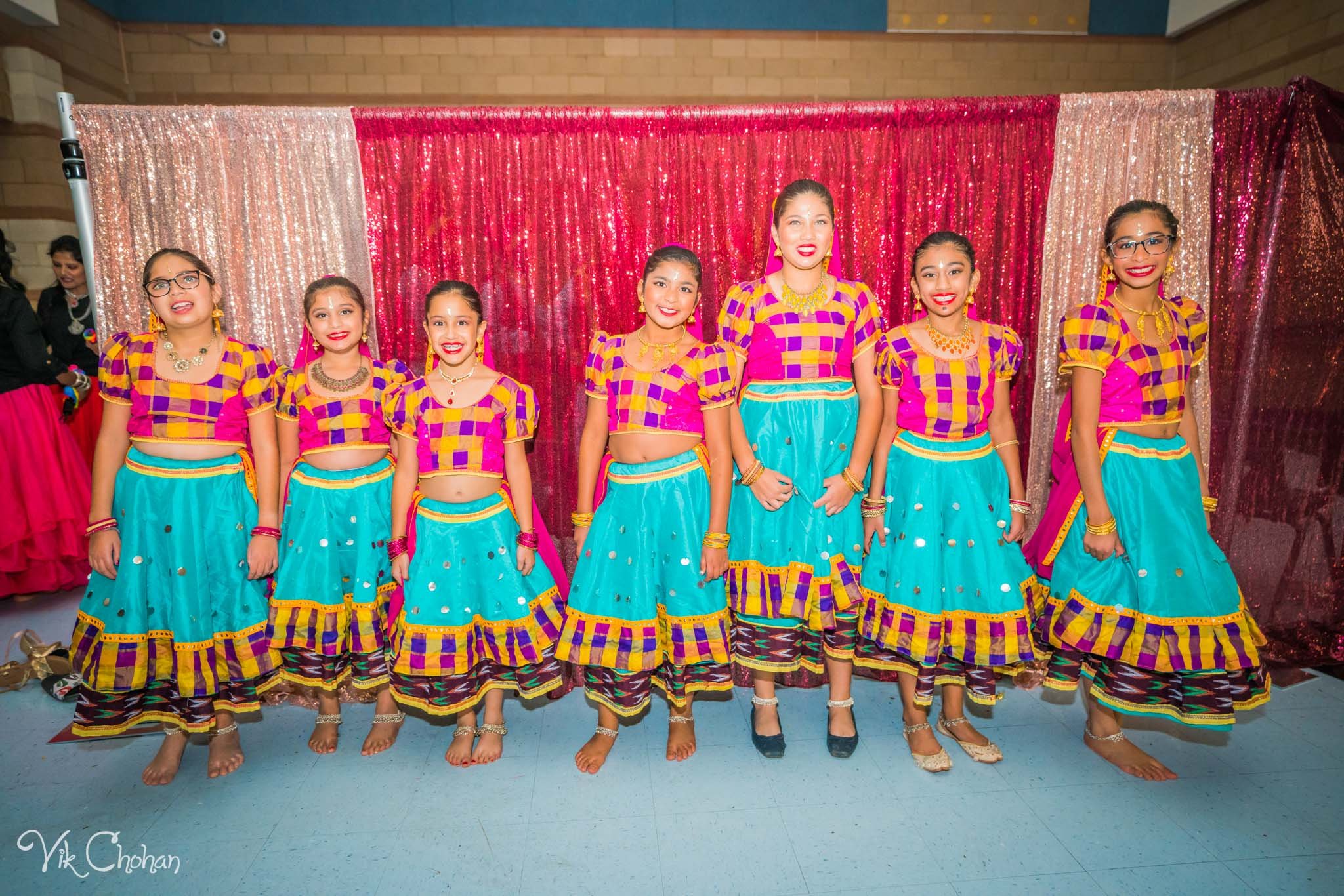 2022-11-05-Nritya-Academy-of-Indian-Dances-FOILV-Diwali-Dhamaka-Vik-Chohan-Photography-Photo-Booth-Social-Media-VCP-410.jpg