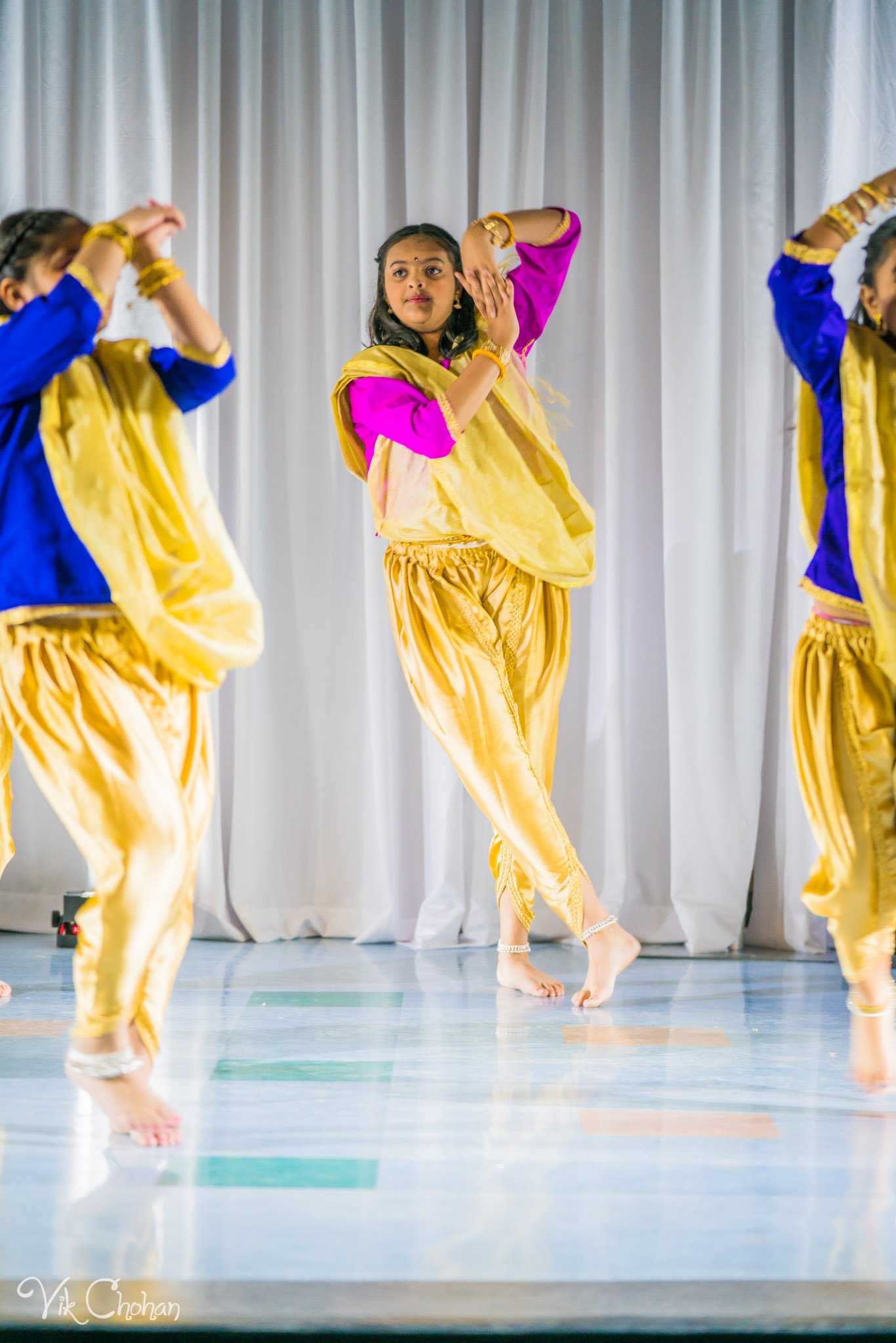 2022-11-05-Nritya-Academy-of-Indian-Dances-FOILV-Diwali-Dhamaka-Vik-Chohan-Photography-Photo-Booth-Social-Media-VCP-286.jpg