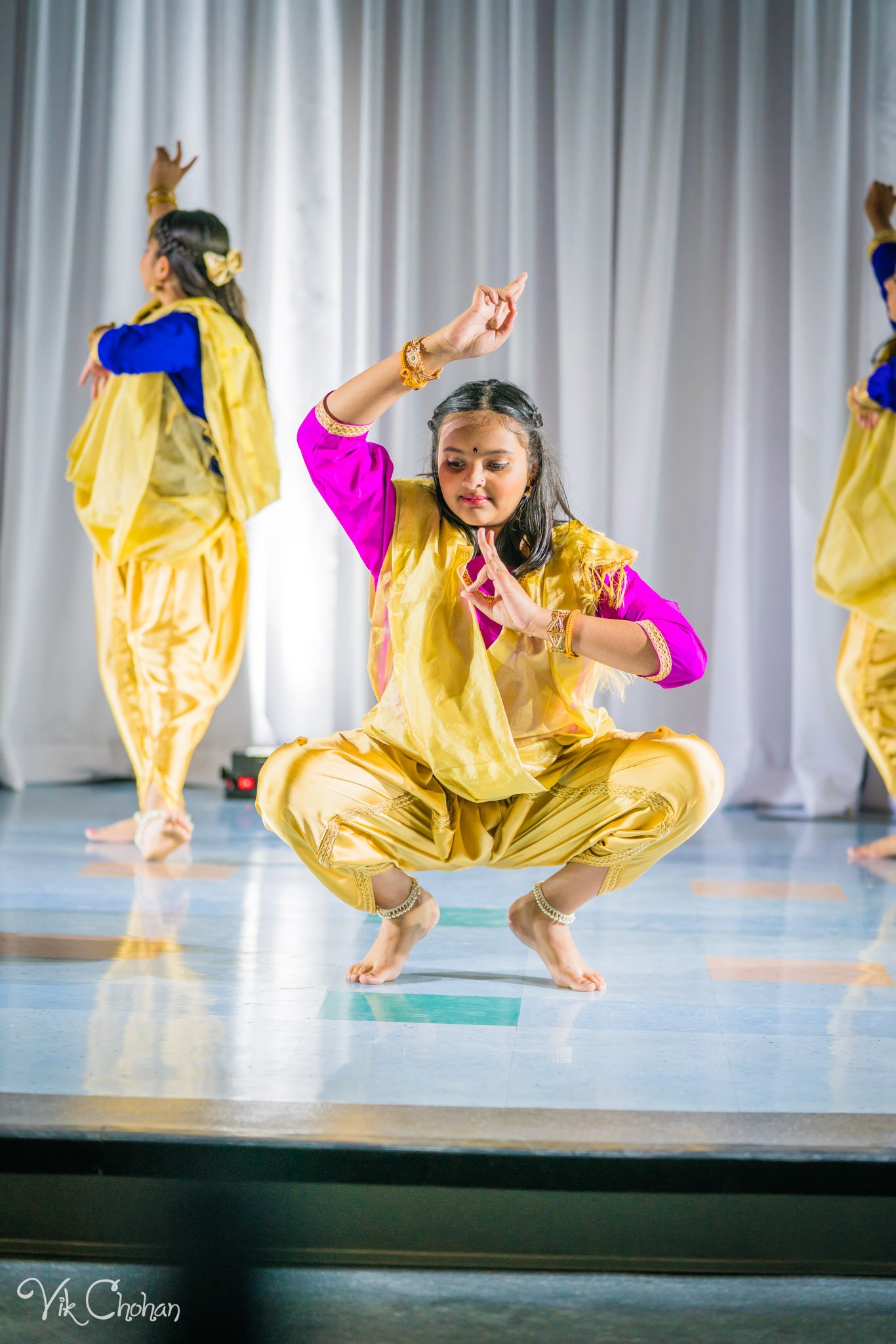 2022-11-05-Nritya-Academy-of-Indian-Dances-FOILV-Diwali-Dhamaka-Vik-Chohan-Photography-Photo-Booth-Social-Media-VCP-289.jpg