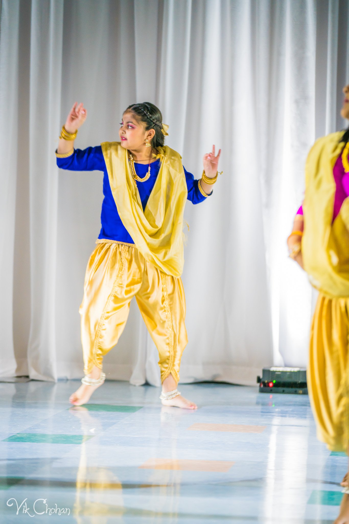 2022-11-05-Nritya-Academy-of-Indian-Dances-FOILV-Diwali-Dhamaka-Vik-Chohan-Photography-Photo-Booth-Social-Media-VCP-290.jpg