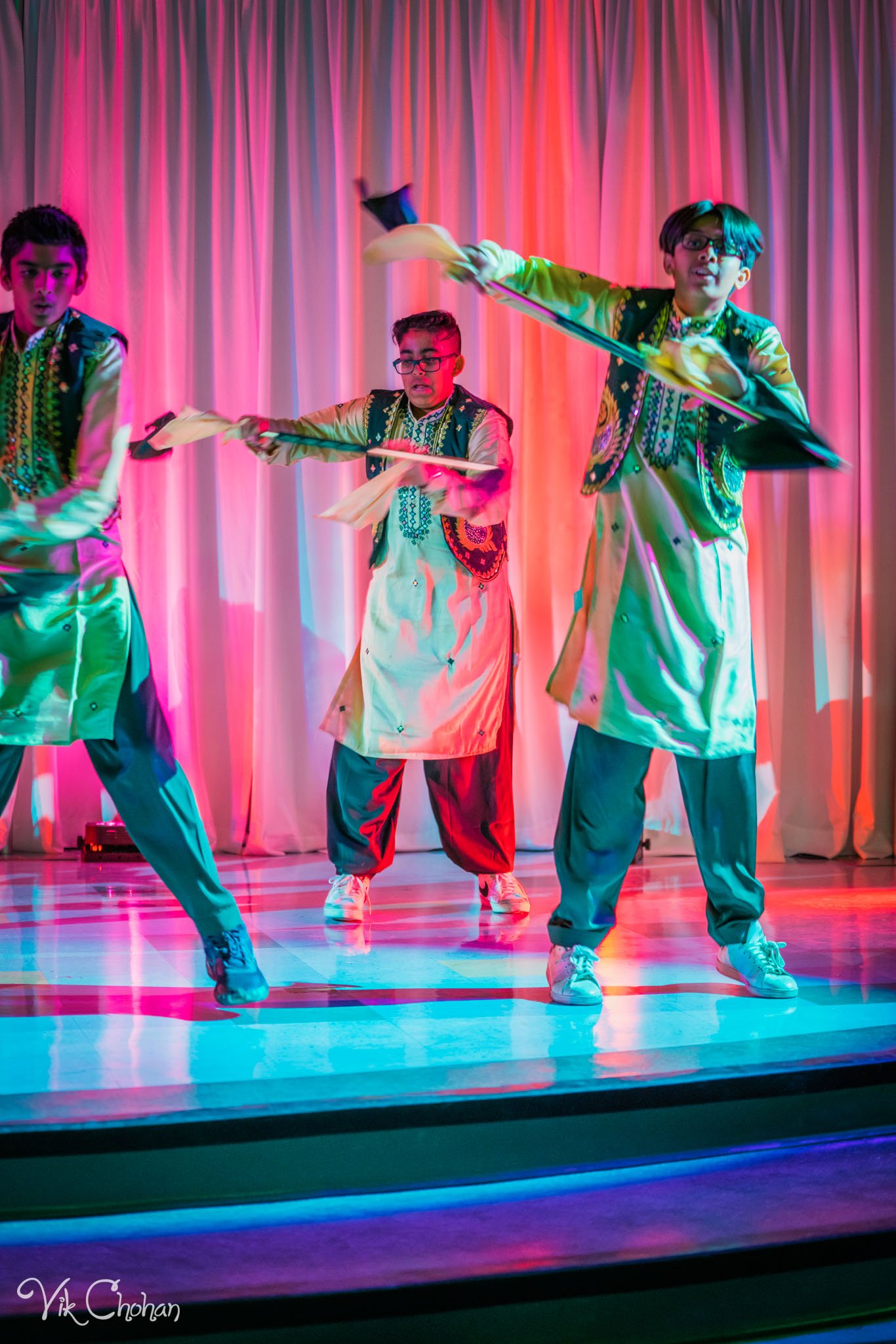 2022-11-05-Nritya-Academy-of-Indian-Dances-FOILV-Diwali-Dhamaka-Vik-Chohan-Photography-Photo-Booth-Social-Media-VCP-759.jpg