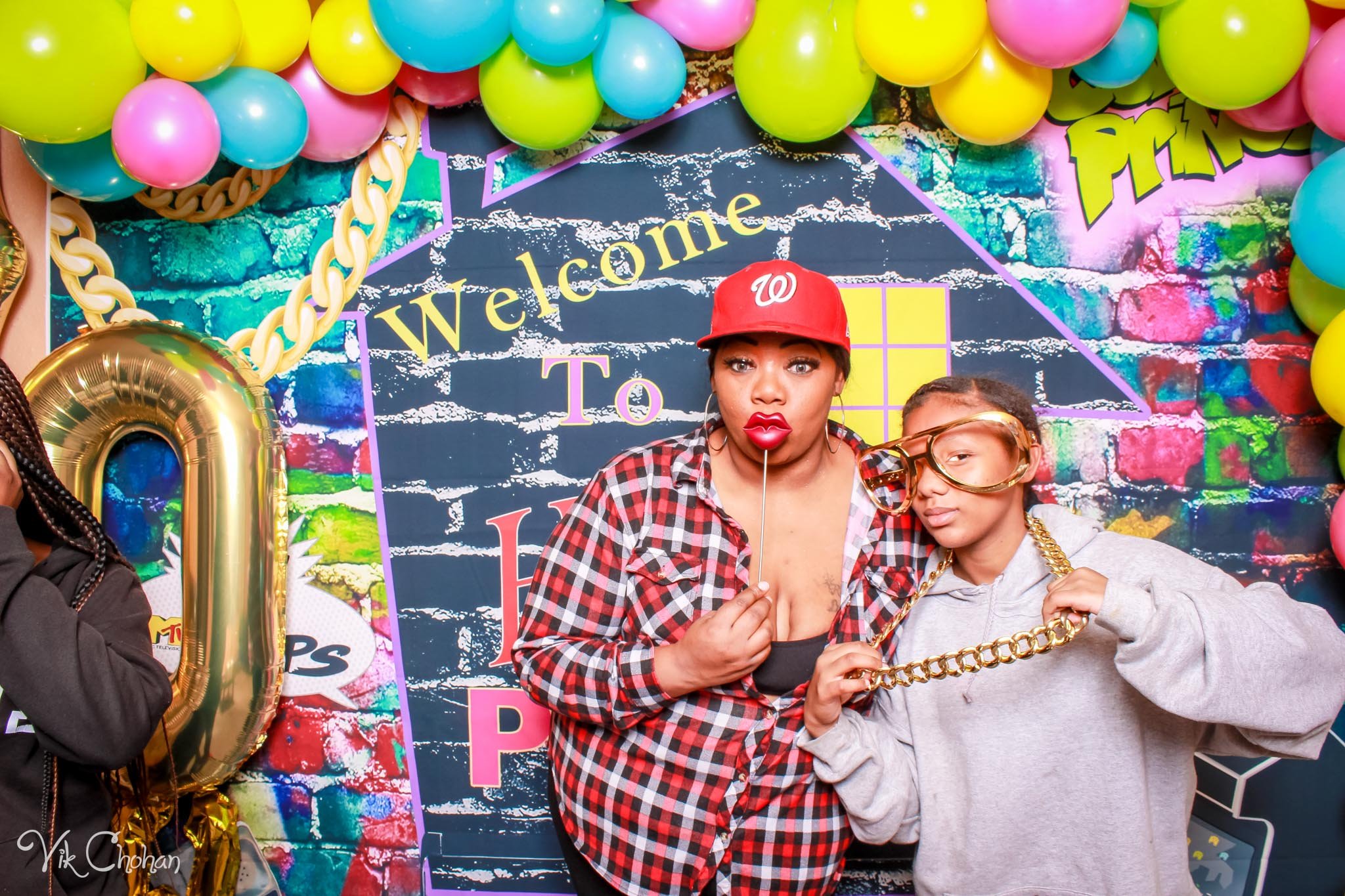 2022-11-26-Fabreonne-40-and-Fabulous-Birthday-House-Party-Photo-Booth-Vik-Chohan-Photography-Photo-Booth-Social-Media-VCP-017.jpg