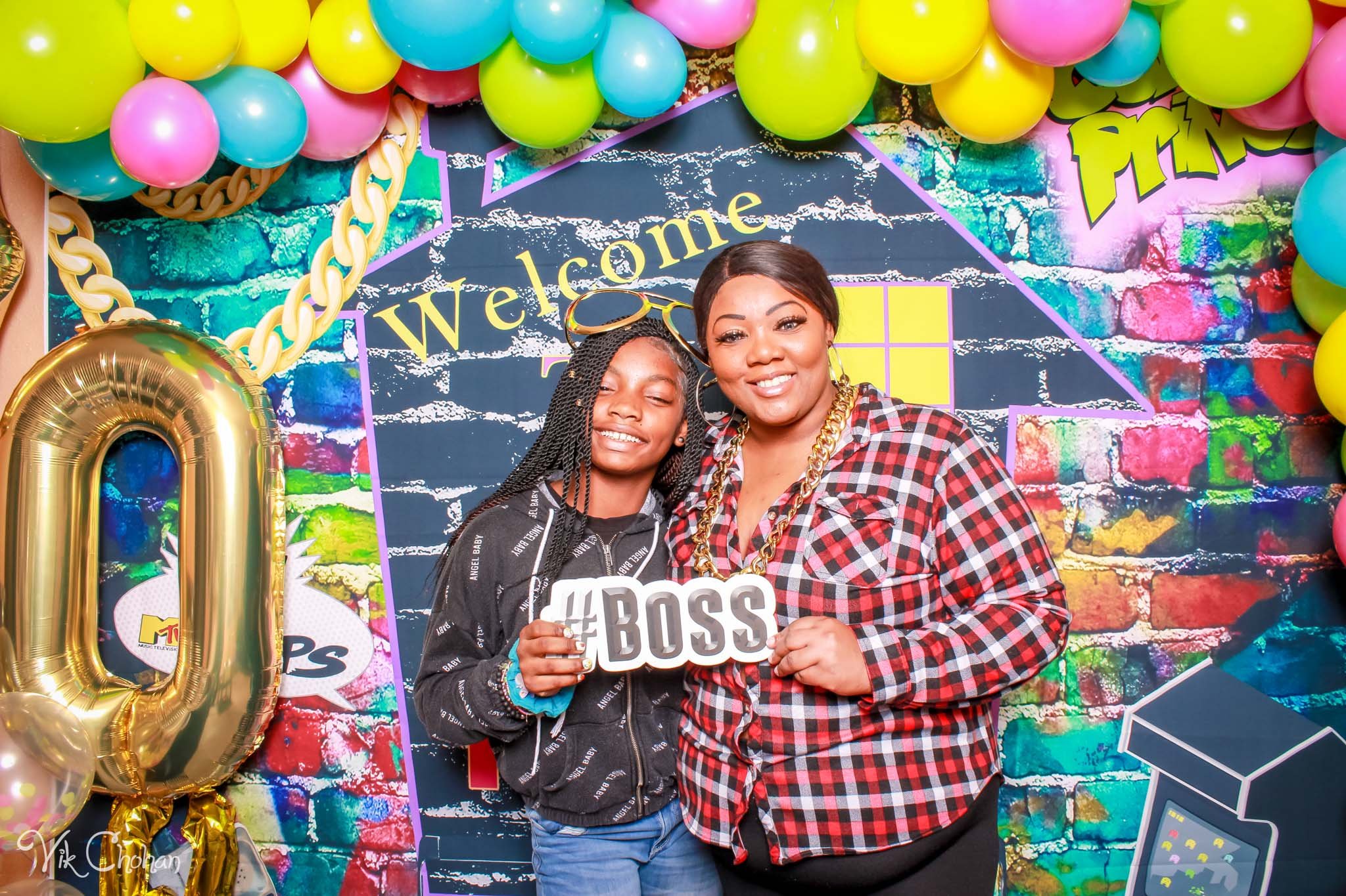 2022-11-26-Fabreonne-40-and-Fabulous-Birthday-House-Party-Photo-Booth-Vik-Chohan-Photography-Photo-Booth-Social-Media-VCP-027.jpg