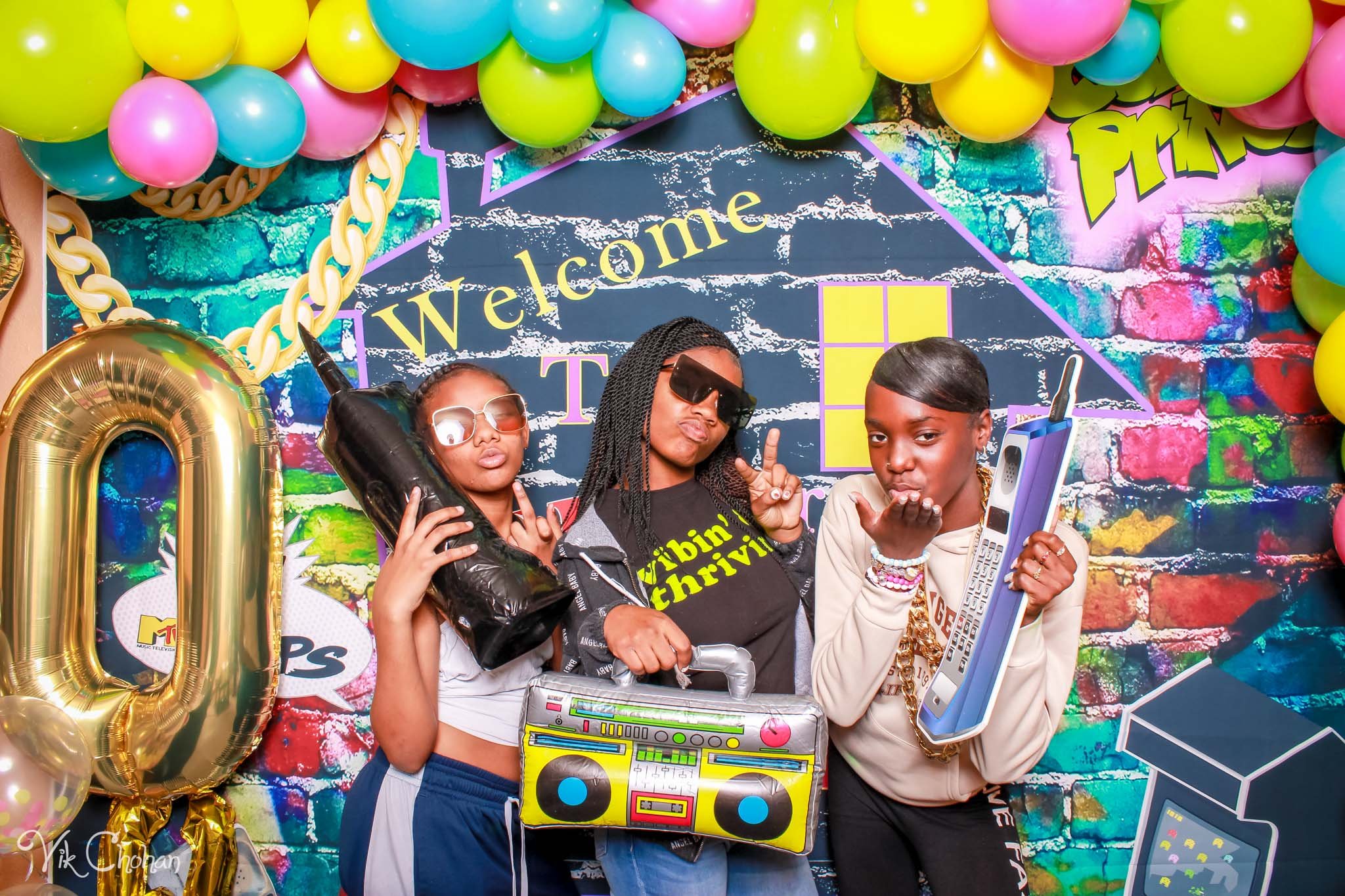 2022-11-26-Fabreonne-40-and-Fabulous-Birthday-House-Party-Photo-Booth-Vik-Chohan-Photography-Photo-Booth-Social-Media-VCP-031.jpg