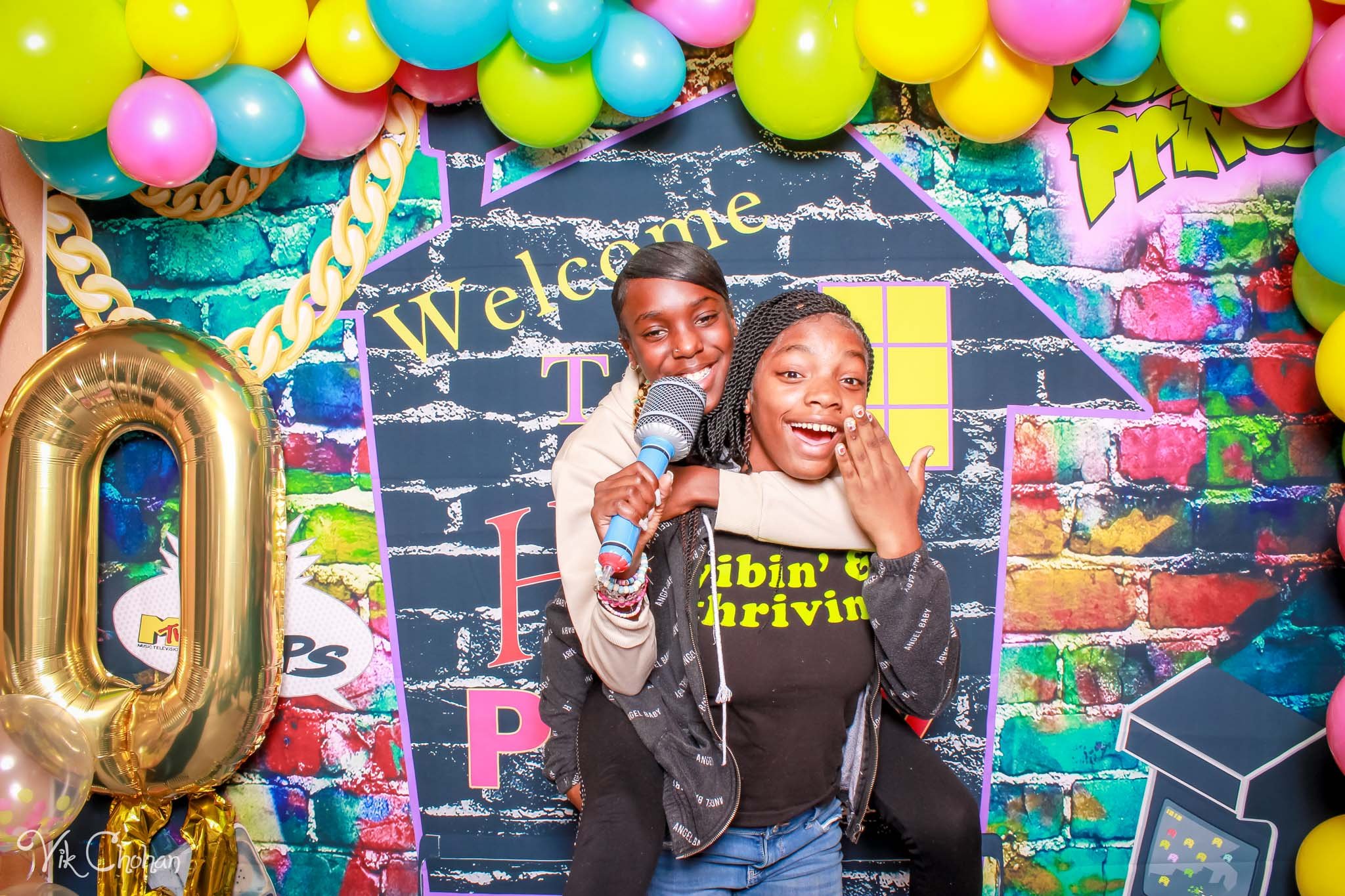 2022-11-26-Fabreonne-40-and-Fabulous-Birthday-House-Party-Photo-Booth-Vik-Chohan-Photography-Photo-Booth-Social-Media-VCP-041.jpg