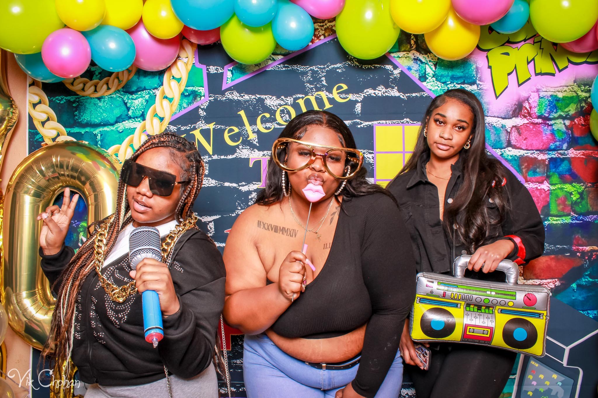 2022-11-26-Fabreonne-40-and-Fabulous-Birthday-House-Party-Photo-Booth-Vik-Chohan-Photography-Photo-Booth-Social-Media-VCP-079.jpg