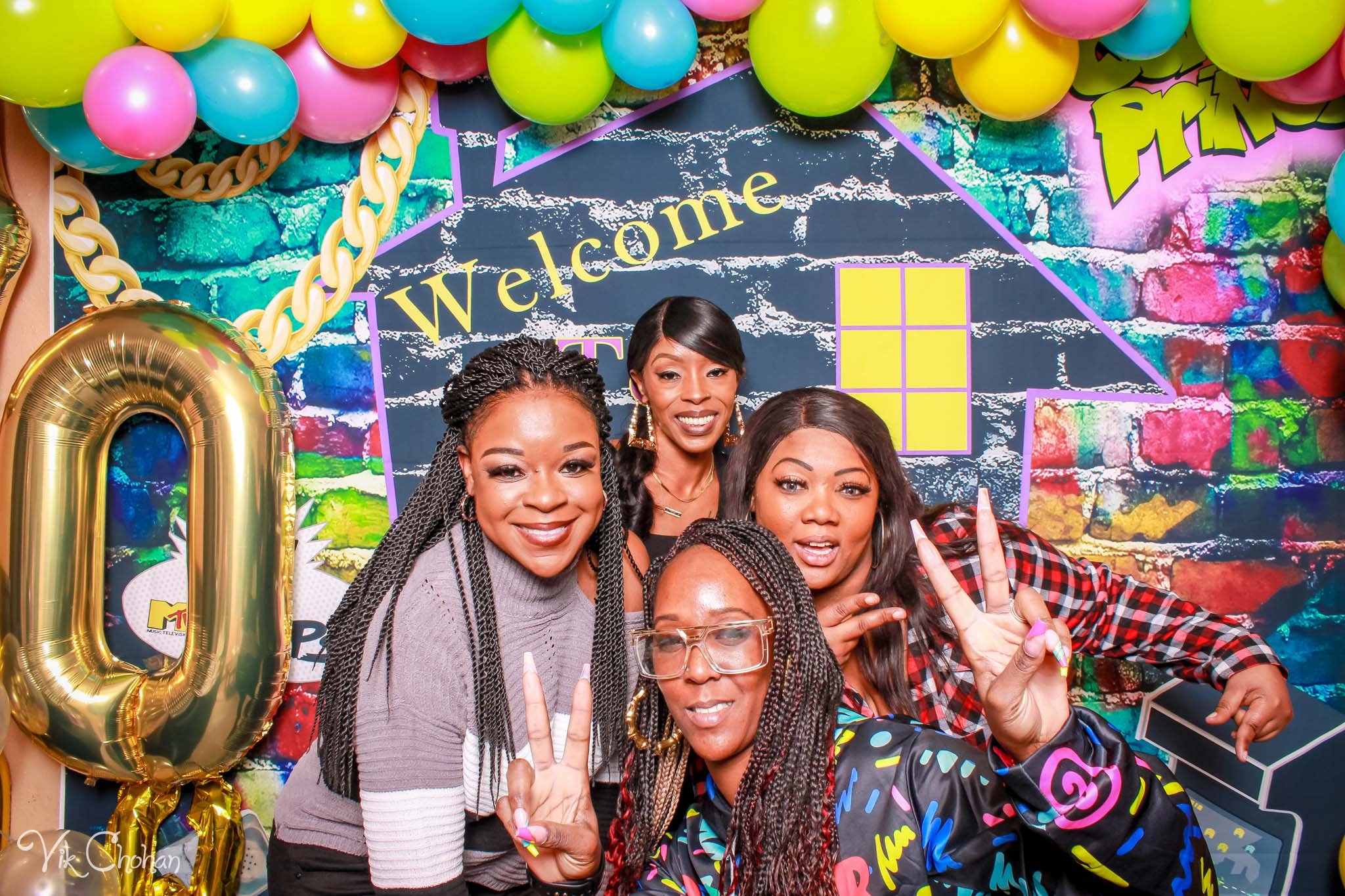 2022-11-26-Fabreonne-40-and-Fabulous-Birthday-House-Party-Photo-Booth-Vik-Chohan-Photography-Photo-Booth-Social-Media-VCP-091.jpg