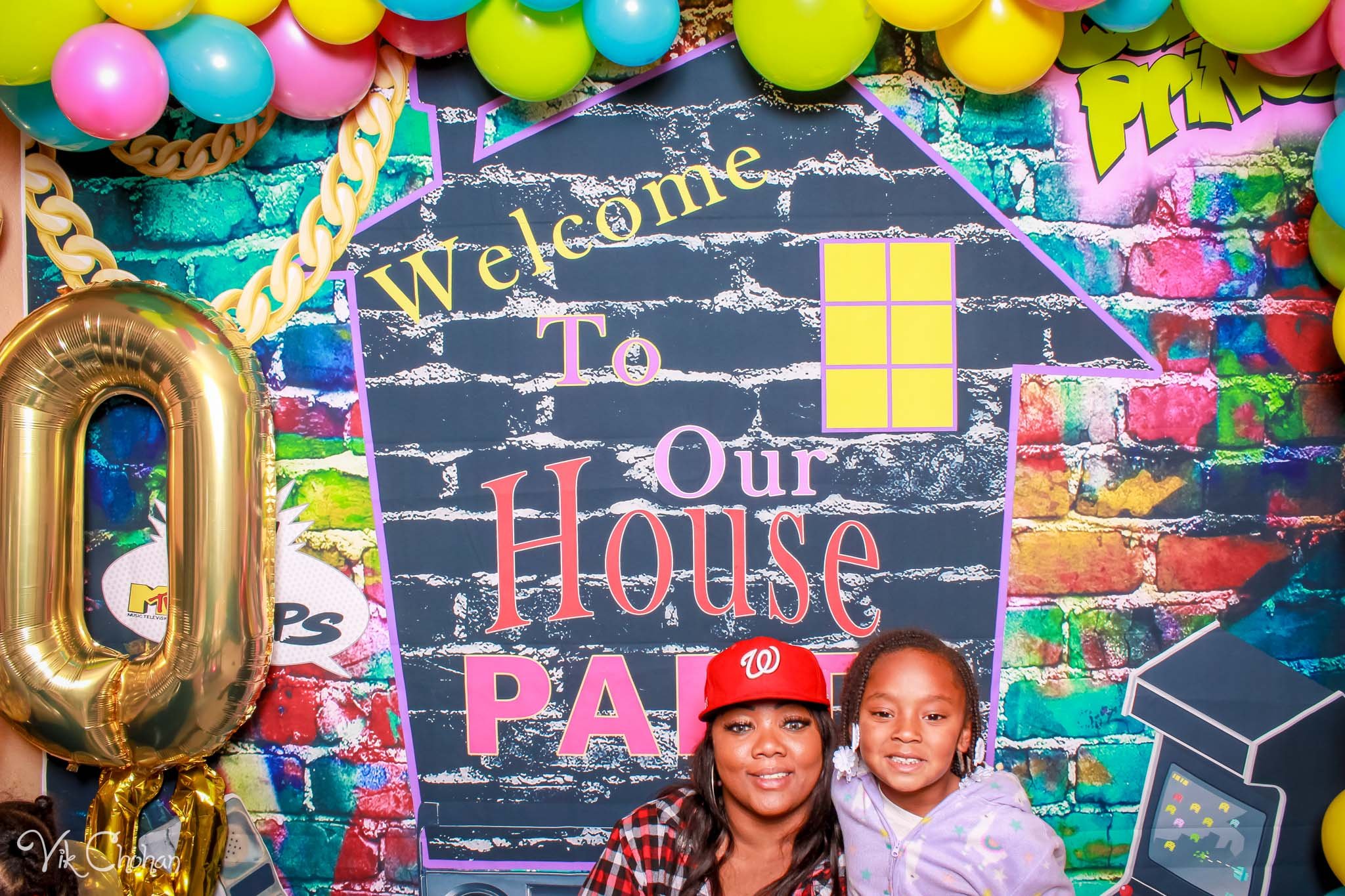 2022-11-26-Fabreonne-40-and-Fabulous-Birthday-House-Party-Photo-Booth-Vik-Chohan-Photography-Photo-Booth-Social-Media-VCP-109.jpg