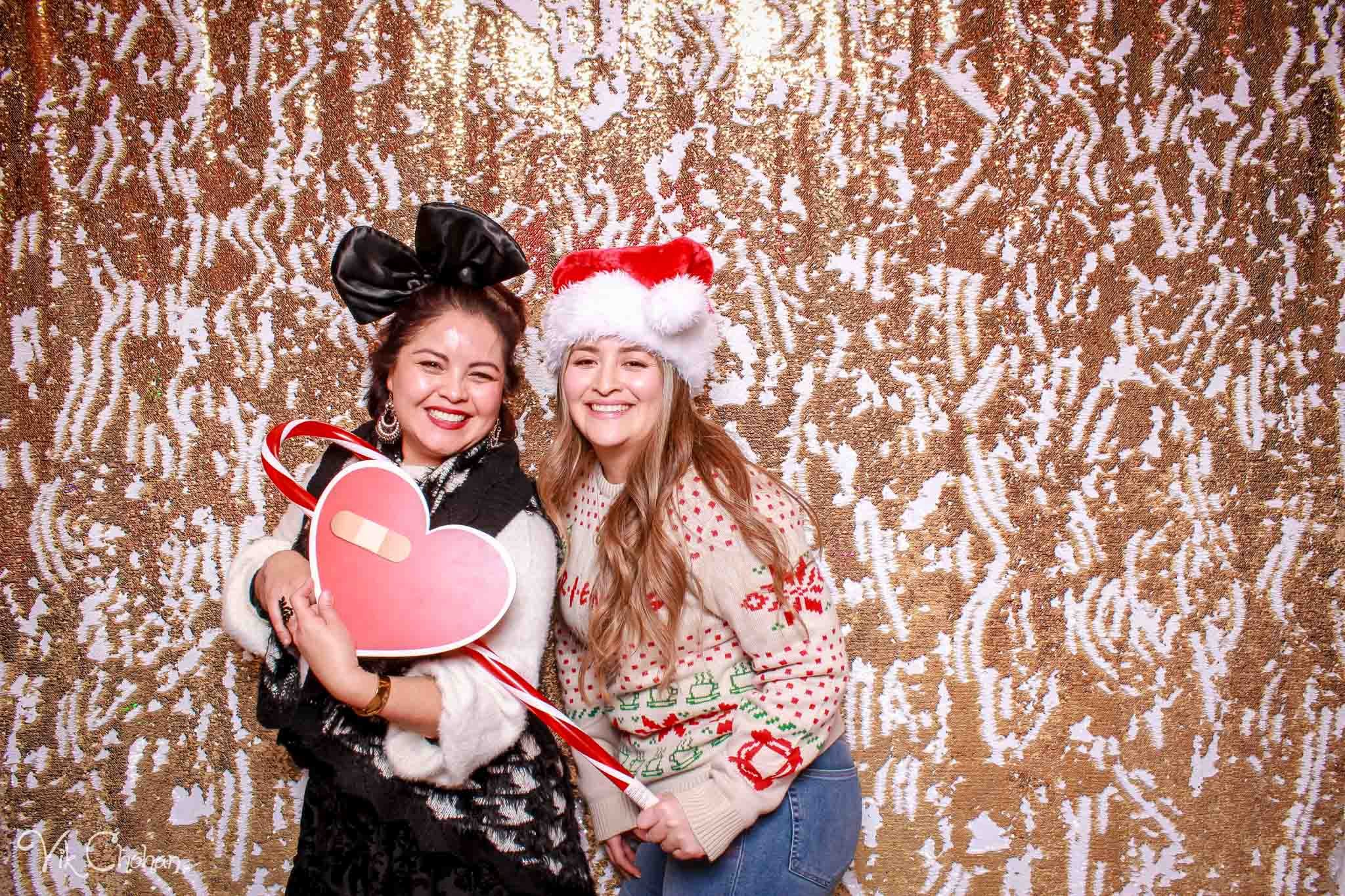 2022-12-10-Southwest-Medical-Surgery-Center-Holiday-Party-2022-Vik-Chohan-Photography-Photo-Booth-Social-Media-VCP-033.jpg