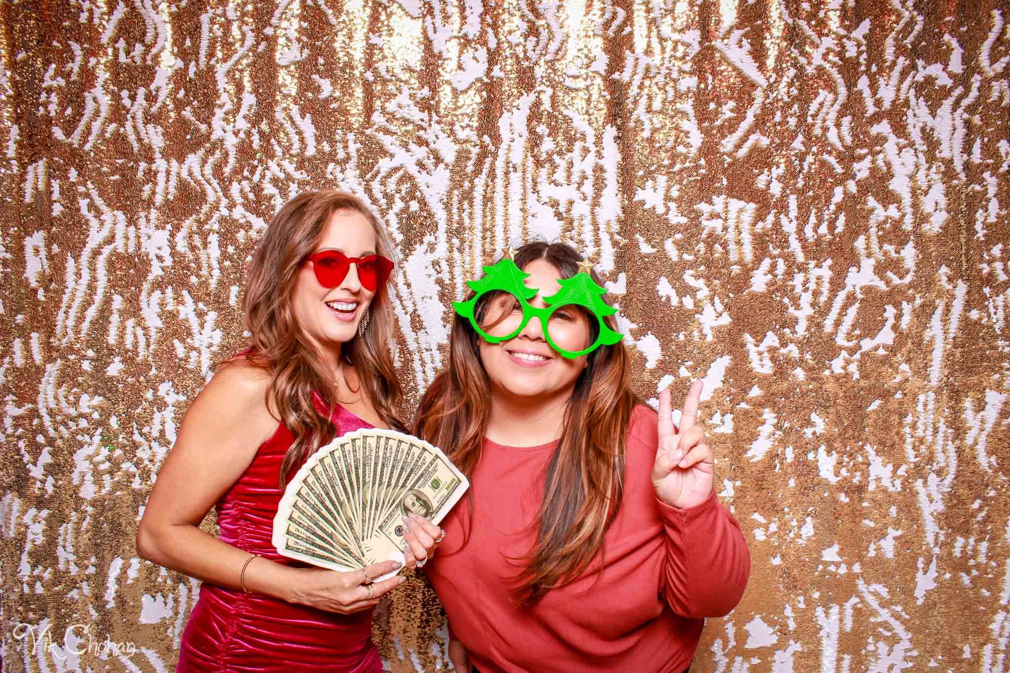 2022-12-10-Southwest-Medical-Surgery-Center-Holiday-Party-2022-Vik-Chohan-Photography-Photo-Booth-Social-Media-VCP-101.jpg