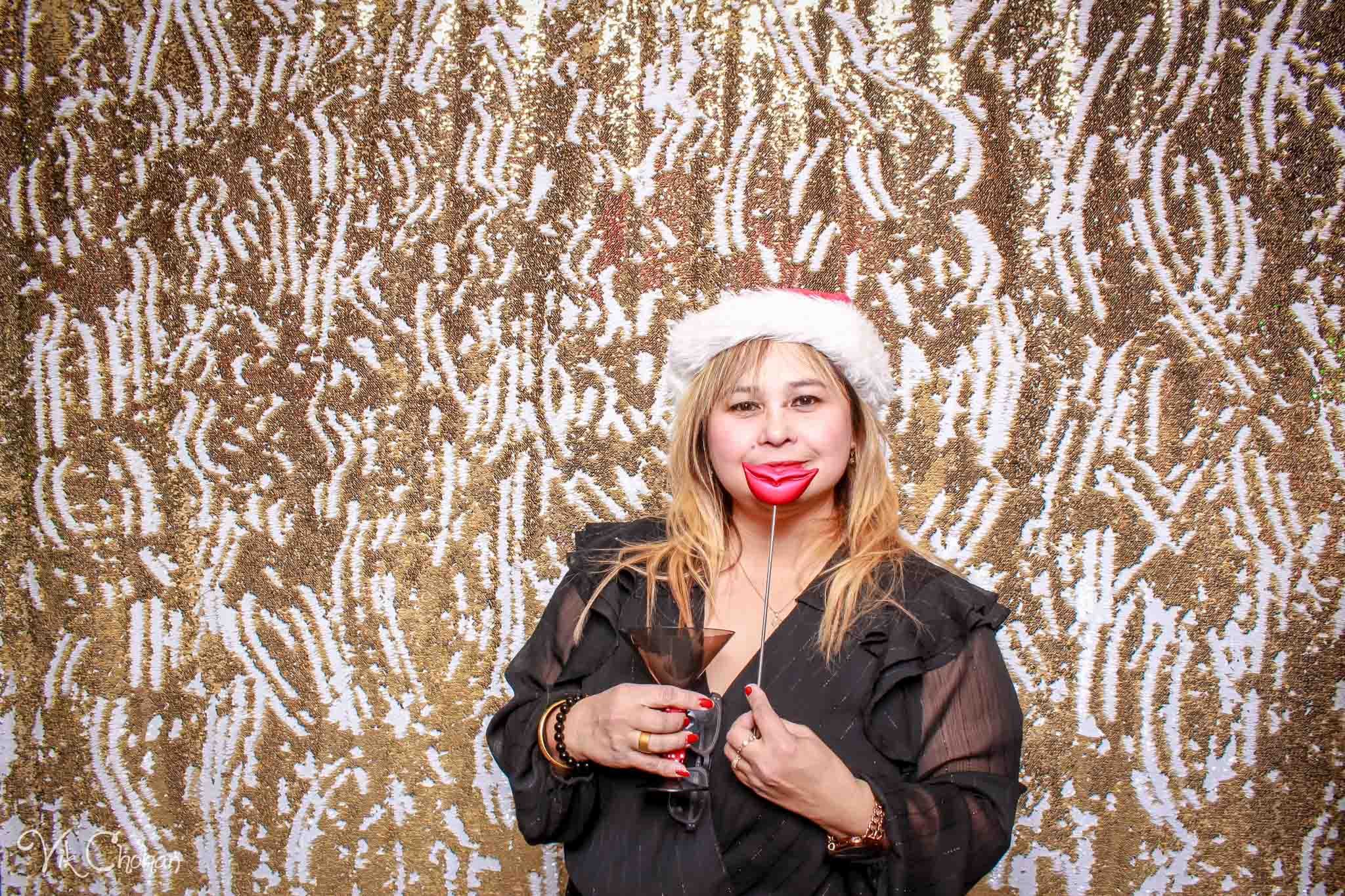 2022-12-15-Divine-Compassion-Hospice-Holiday-Party-Photo-Booth-Vik-Chohan-Photography-Photo-Booth-Social-Media-VCP-002.jpg