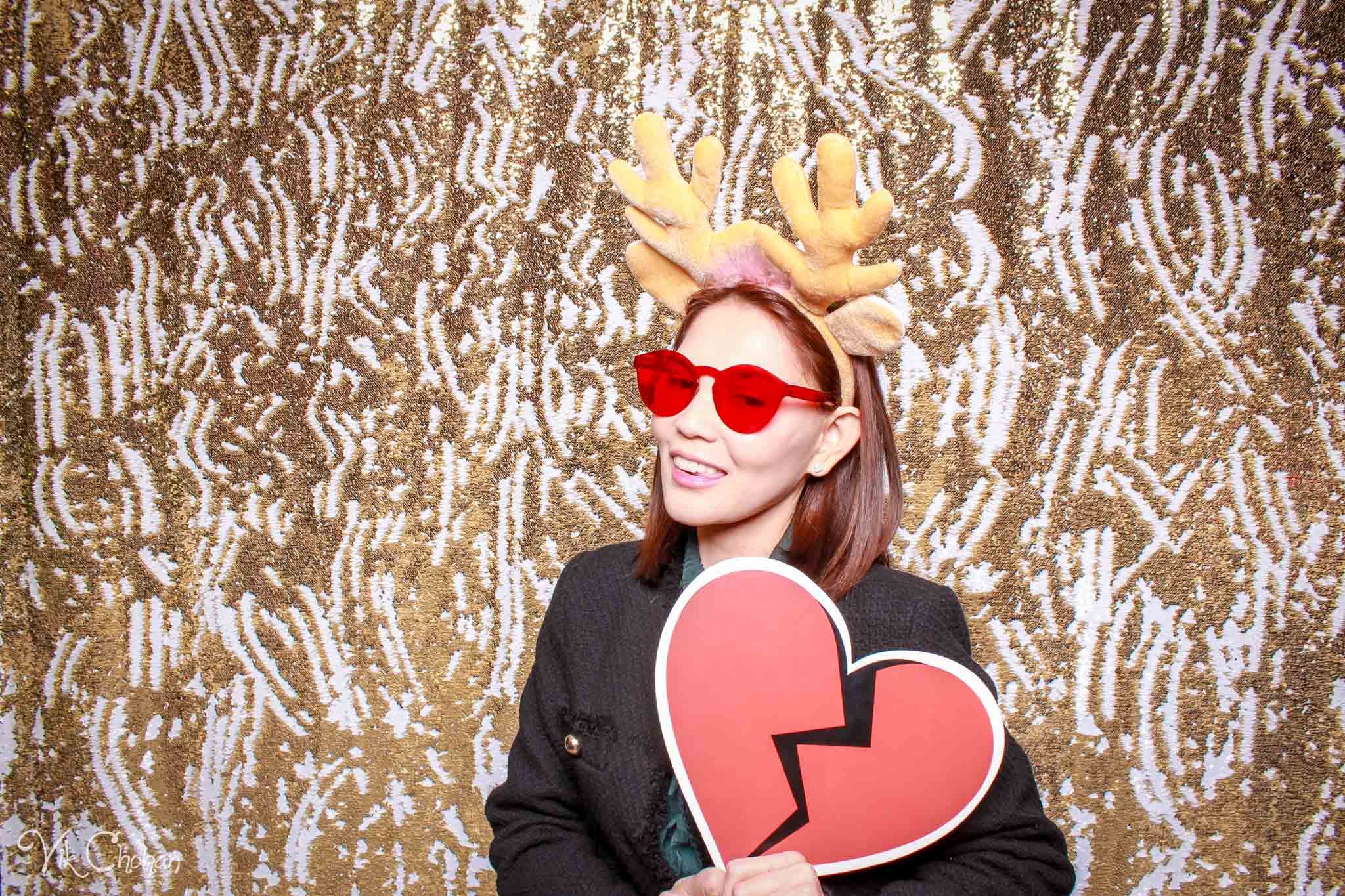 2022-12-15-Divine-Compassion-Hospice-Holiday-Party-Photo-Booth-Vik-Chohan-Photography-Photo-Booth-Social-Media-VCP-004.jpg