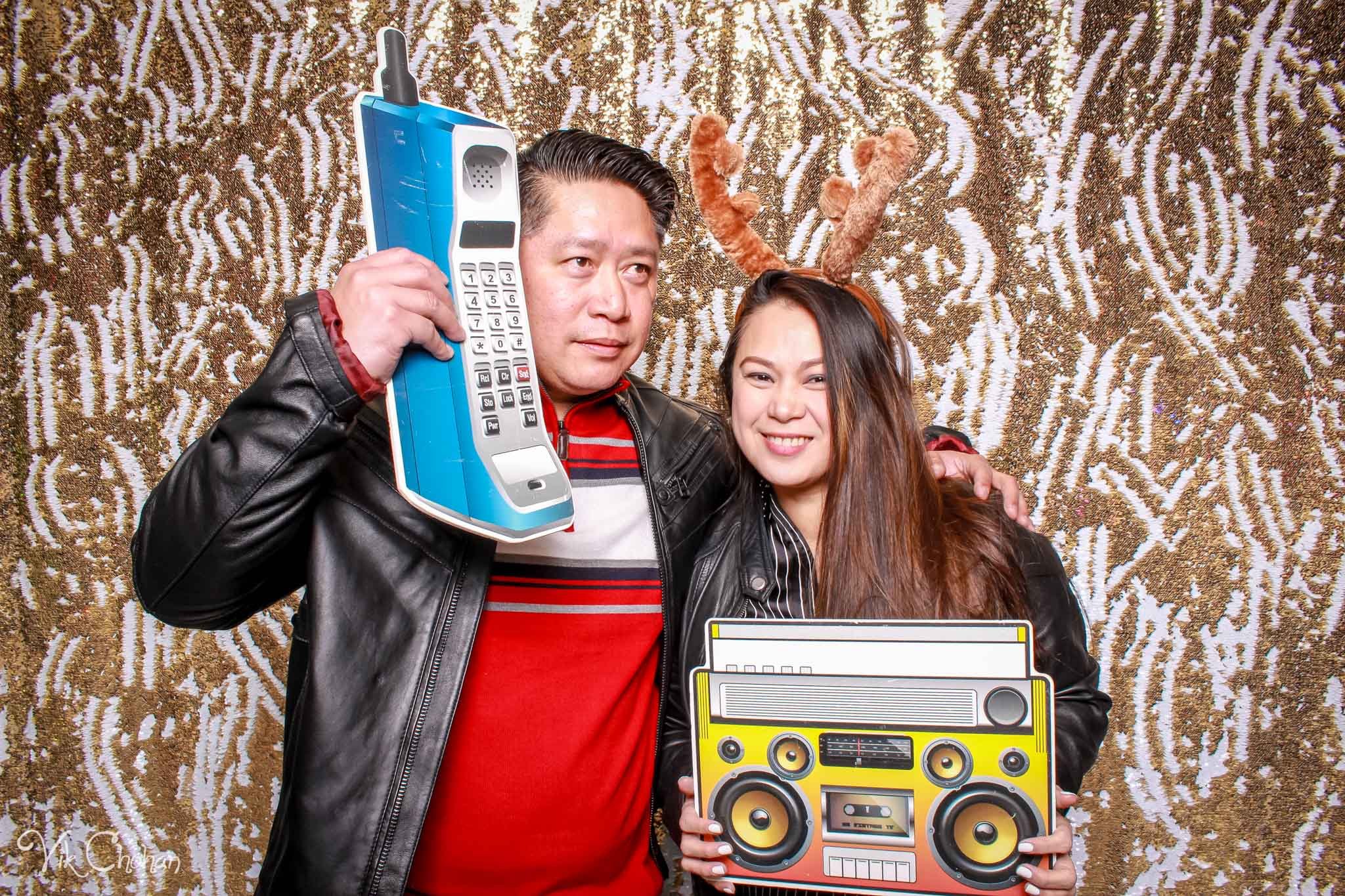 2022-12-15-Divine-Compassion-Hospice-Holiday-Party-Photo-Booth-Vik-Chohan-Photography-Photo-Booth-Social-Media-VCP-009.jpg