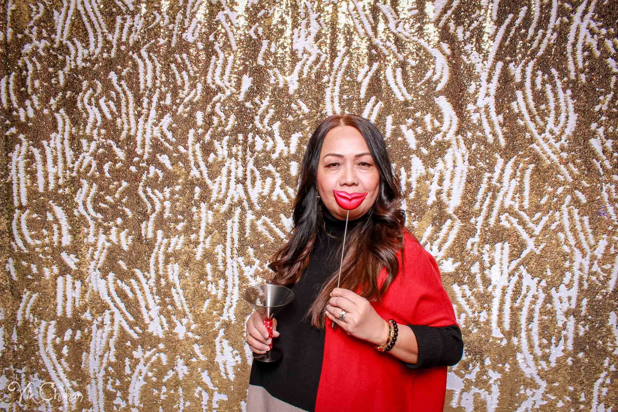 2022-12-15-Divine-Compassion-Hospice-Holiday-Party-Photo-Booth-Vik-Chohan-Photography-Photo-Booth-Social-Media-VCP-017.jpg