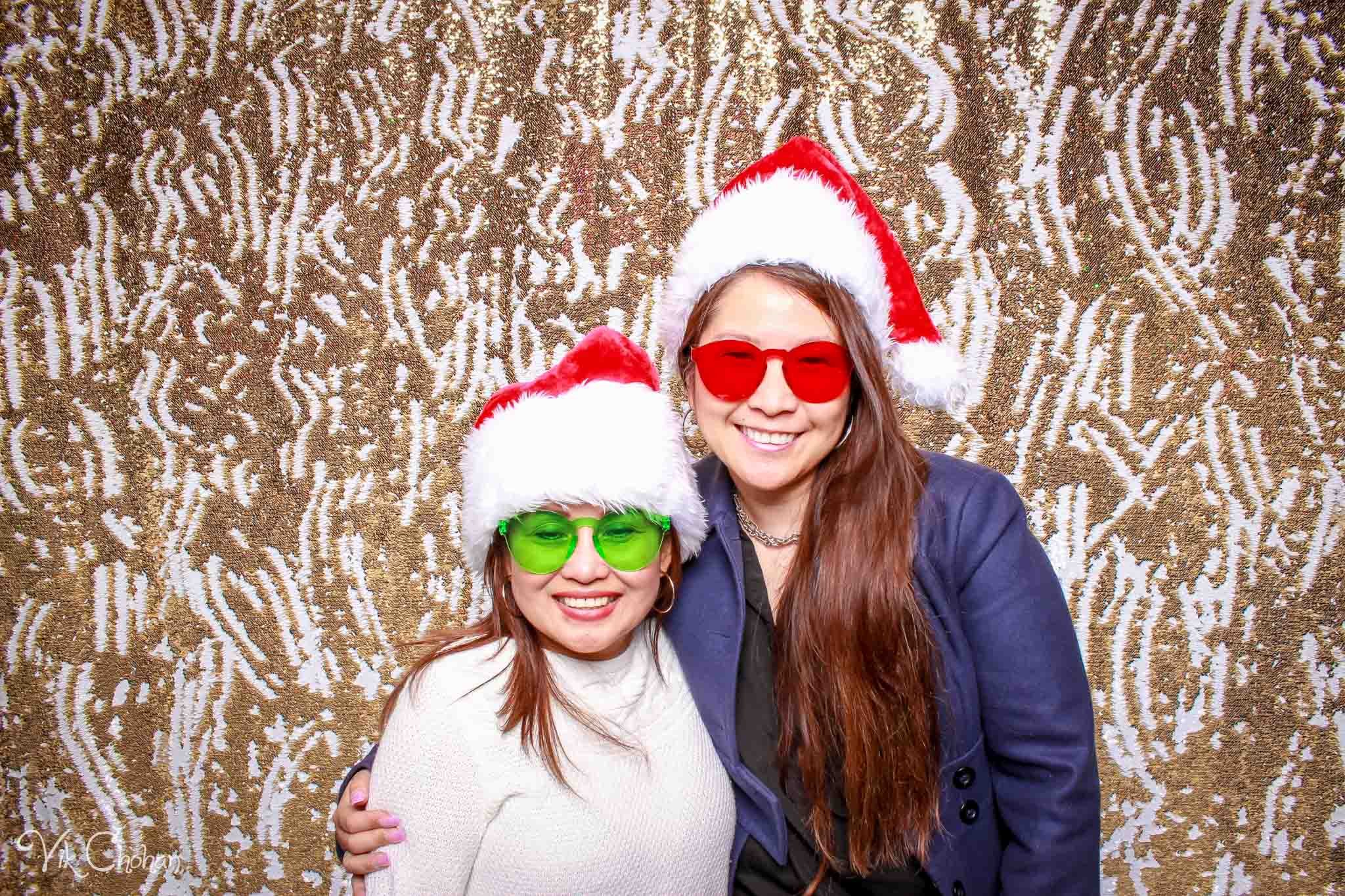 2022-12-15-Divine-Compassion-Hospice-Holiday-Party-Photo-Booth-Vik-Chohan-Photography-Photo-Booth-Social-Media-VCP-028.jpg