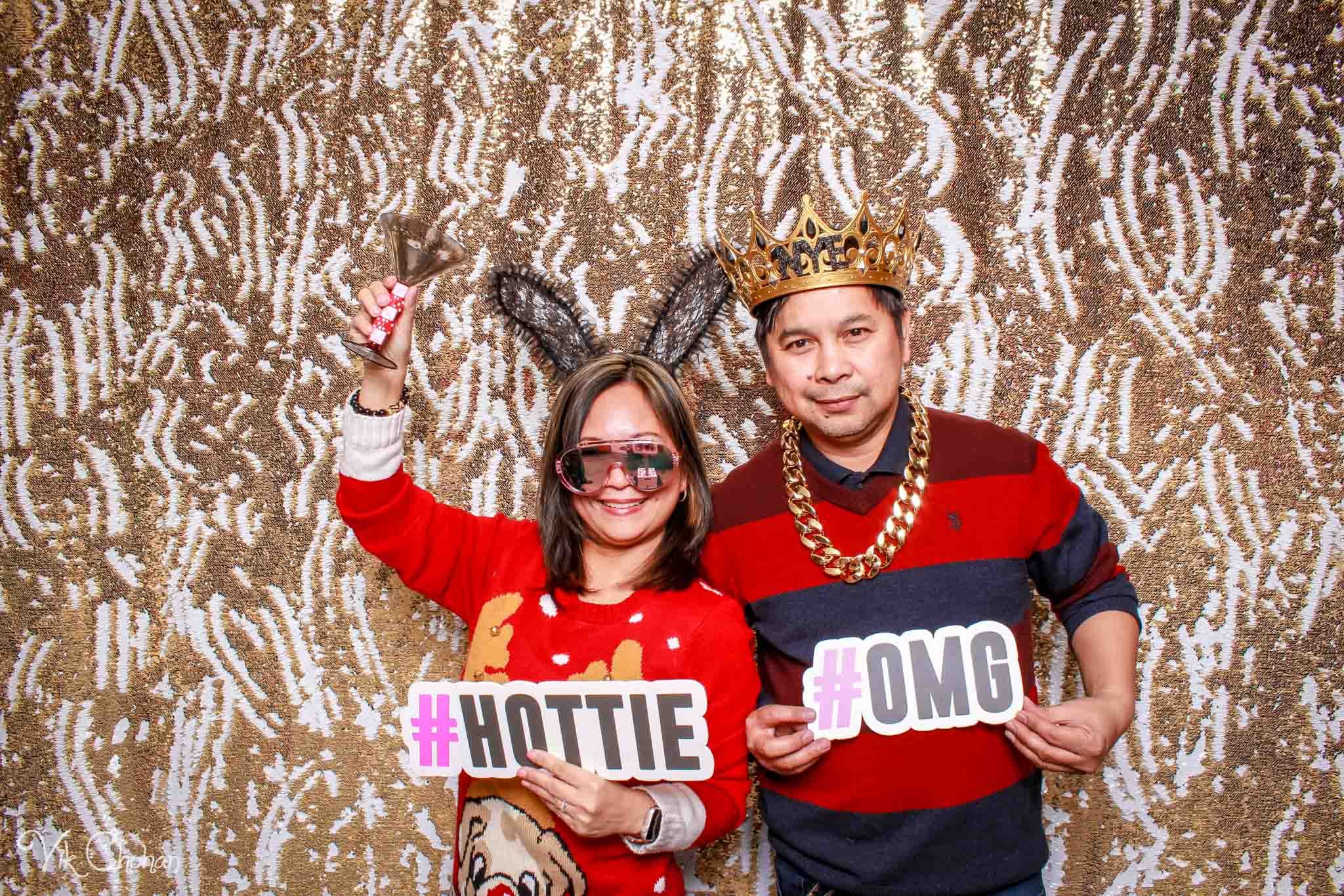 2022-12-15-Divine-Compassion-Hospice-Holiday-Party-Photo-Booth-Vik-Chohan-Photography-Photo-Booth-Social-Media-VCP-035.jpg
