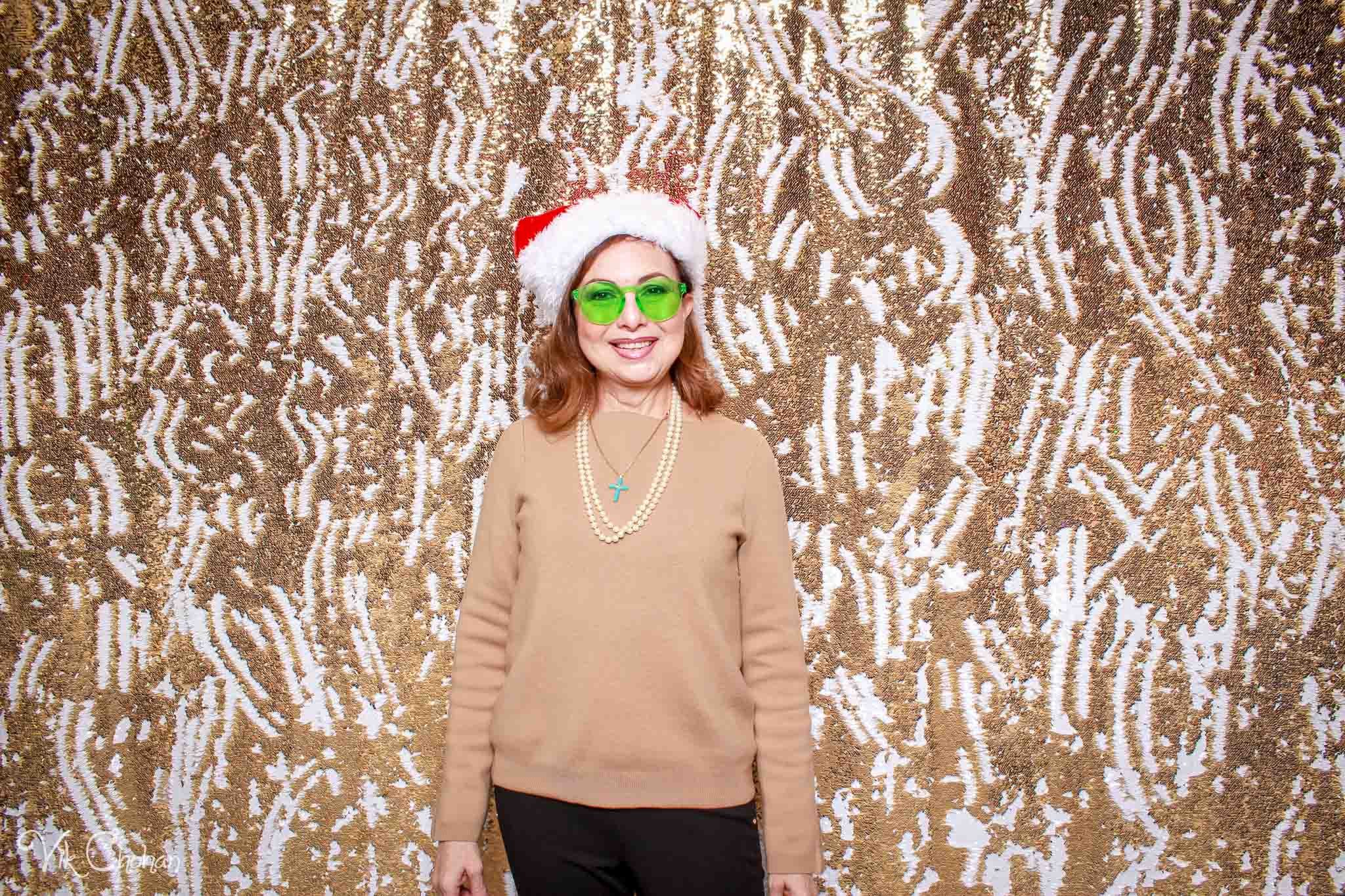 2022-12-15-Divine-Compassion-Hospice-Holiday-Party-Photo-Booth-Vik-Chohan-Photography-Photo-Booth-Social-Media-VCP-041.jpg