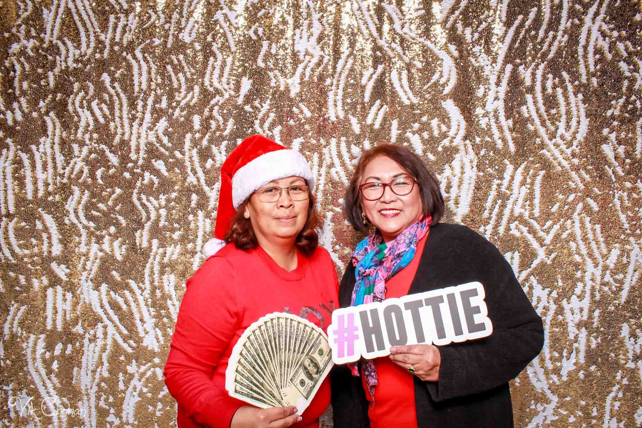 2022-12-15-Divine-Compassion-Hospice-Holiday-Party-Photo-Booth-Vik-Chohan-Photography-Photo-Booth-Social-Media-VCP-052.jpg