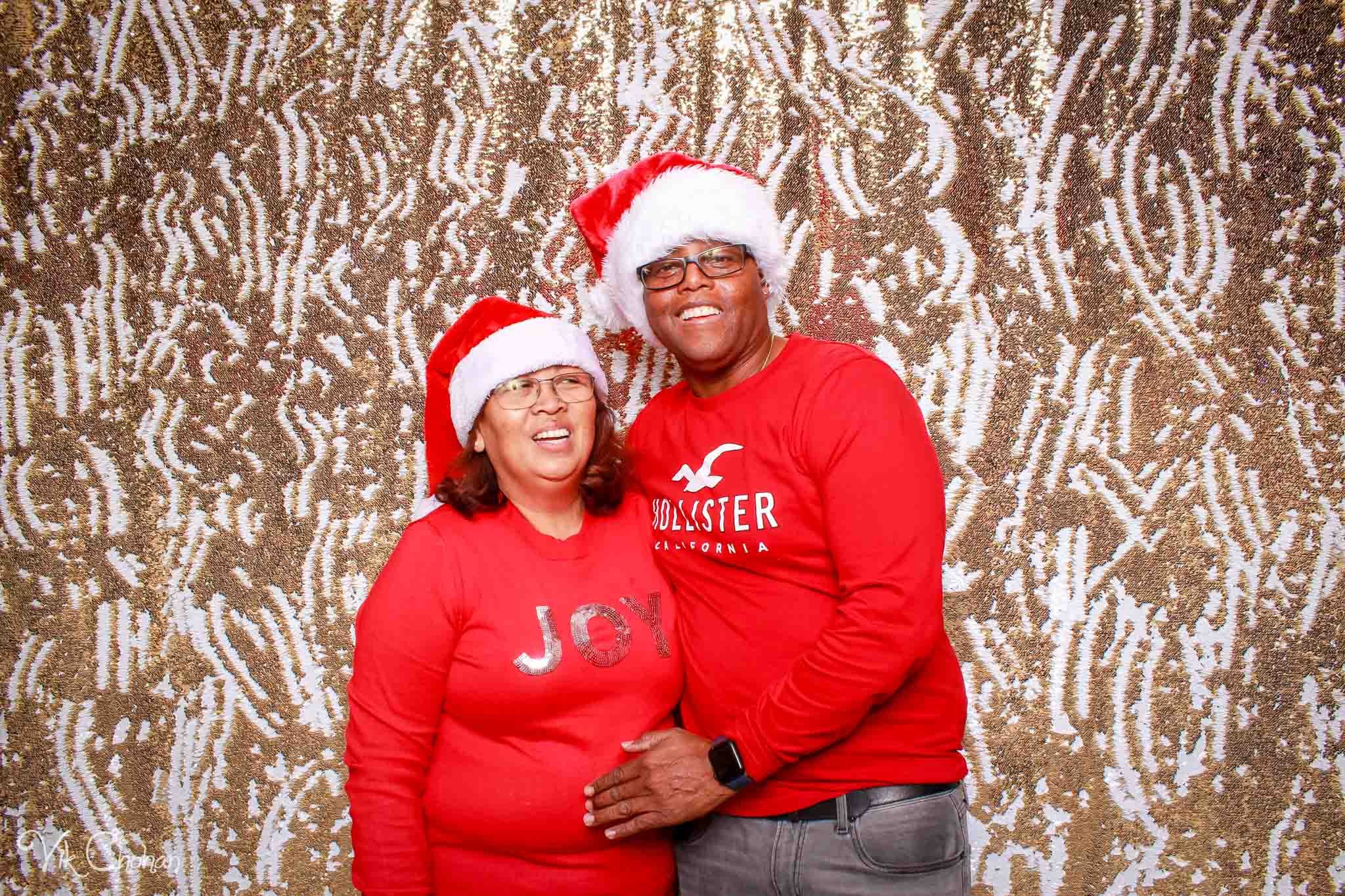 2022-12-15-Divine-Compassion-Hospice-Holiday-Party-Photo-Booth-Vik-Chohan-Photography-Photo-Booth-Social-Media-VCP-056.jpg