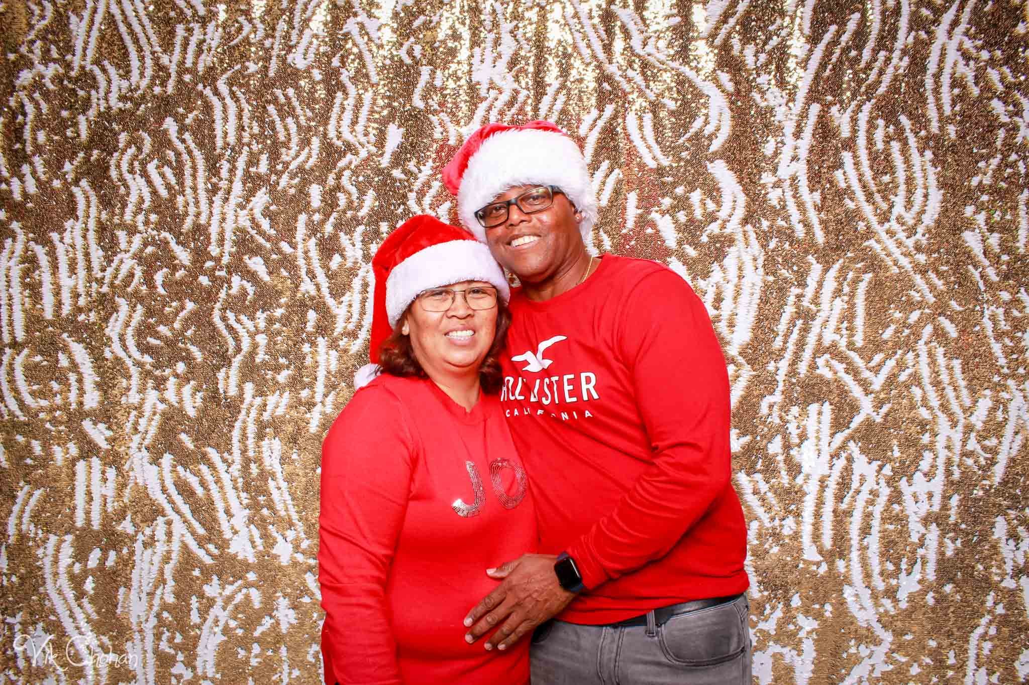 2022-12-15-Divine-Compassion-Hospice-Holiday-Party-Photo-Booth-Vik-Chohan-Photography-Photo-Booth-Social-Media-VCP-057.jpg