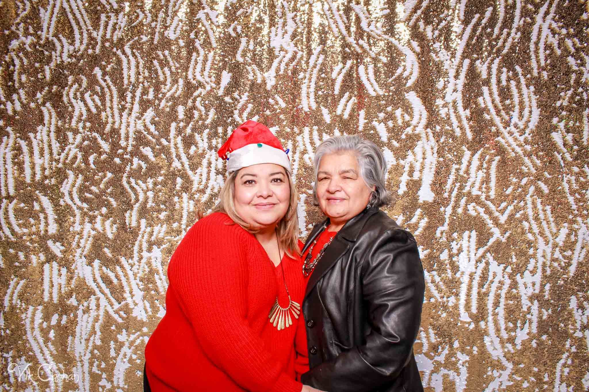 2022-12-15-Divine-Compassion-Hospice-Holiday-Party-Photo-Booth-Vik-Chohan-Photography-Photo-Booth-Social-Media-VCP-068.jpg
