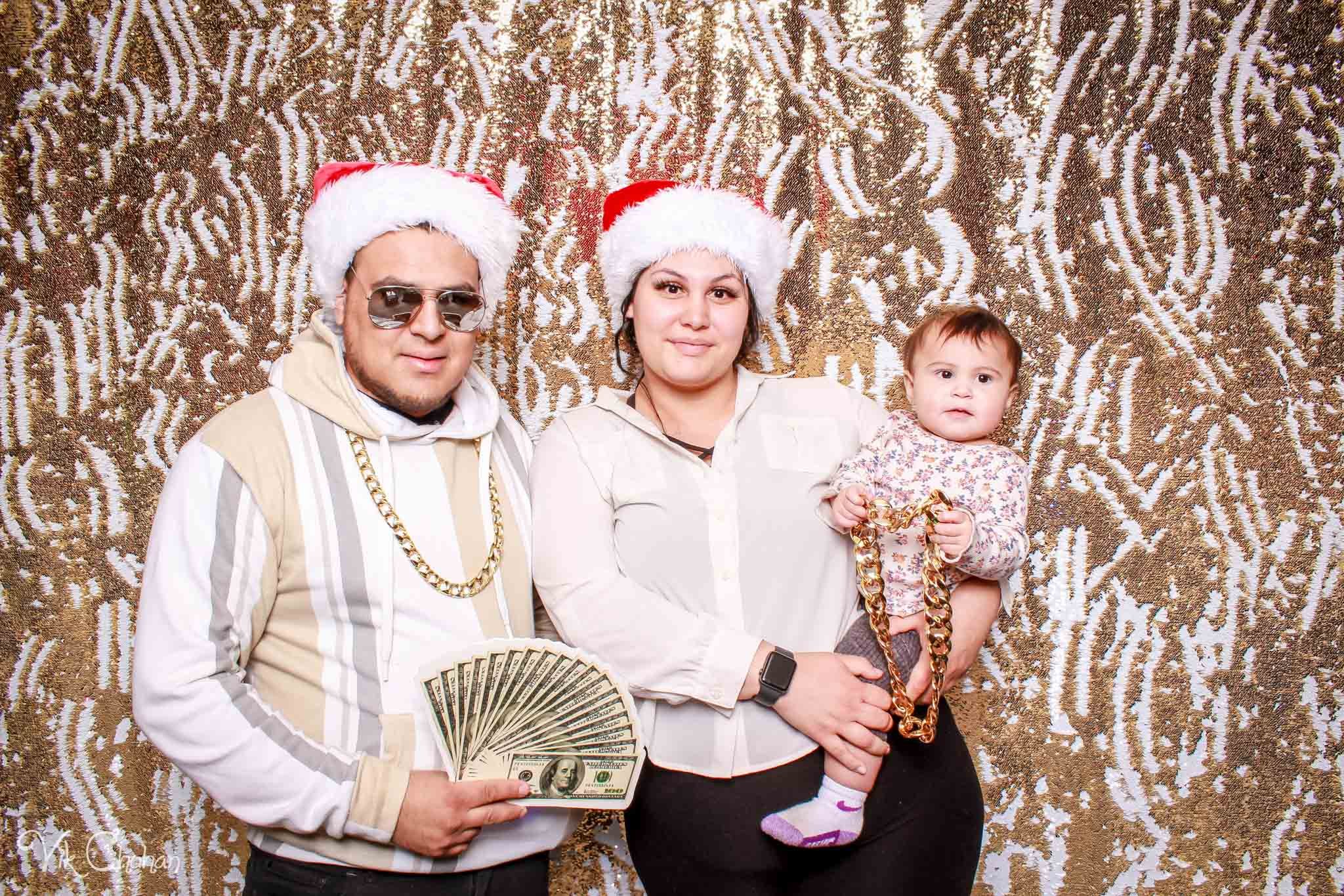 2022-12-15-Divine-Compassion-Hospice-Holiday-Party-Photo-Booth-Vik-Chohan-Photography-Photo-Booth-Social-Media-VCP-071.jpg