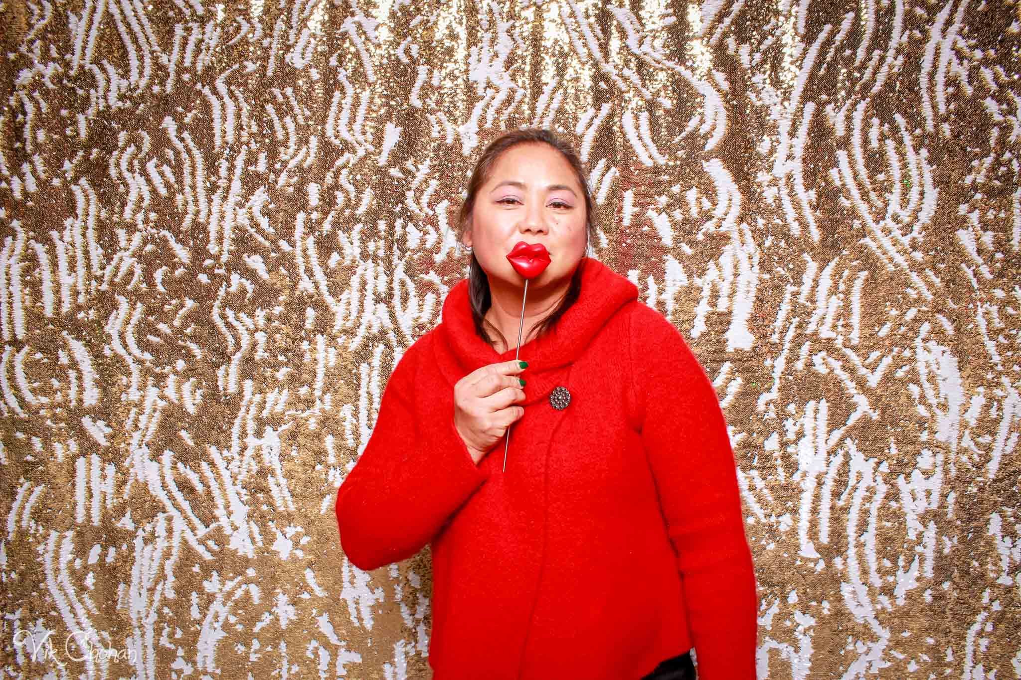 2022-12-15-Divine-Compassion-Hospice-Holiday-Party-Photo-Booth-Vik-Chohan-Photography-Photo-Booth-Social-Media-VCP-083.jpg