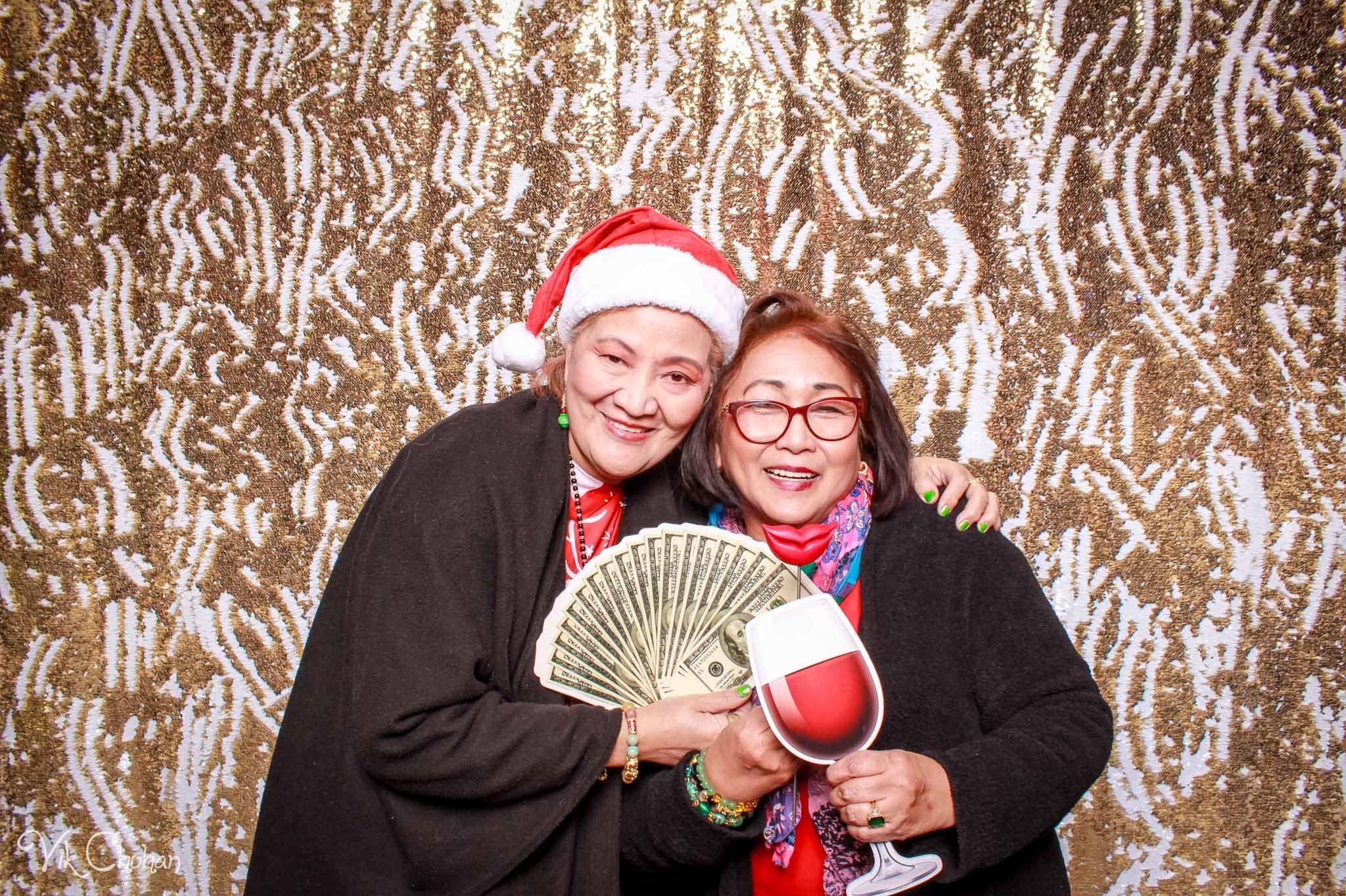 2022-12-15-Divine-Compassion-Hospice-Holiday-Party-Photo-Booth-Vik-Chohan-Photography-Photo-Booth-Social-Media-VCP-100.jpg