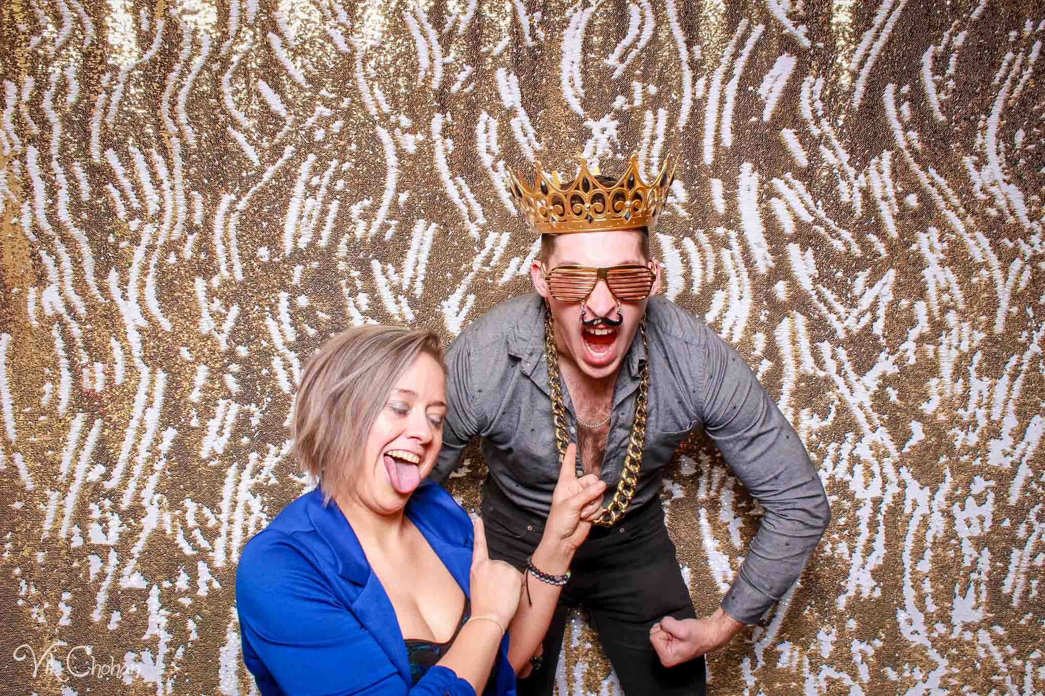 2022-12-16-Stacys-50th-Birthday-Bash-Photo-Booth-Vik-Chohan-Photography-Photo-Booth-Social-Media-VCP-015.jpg