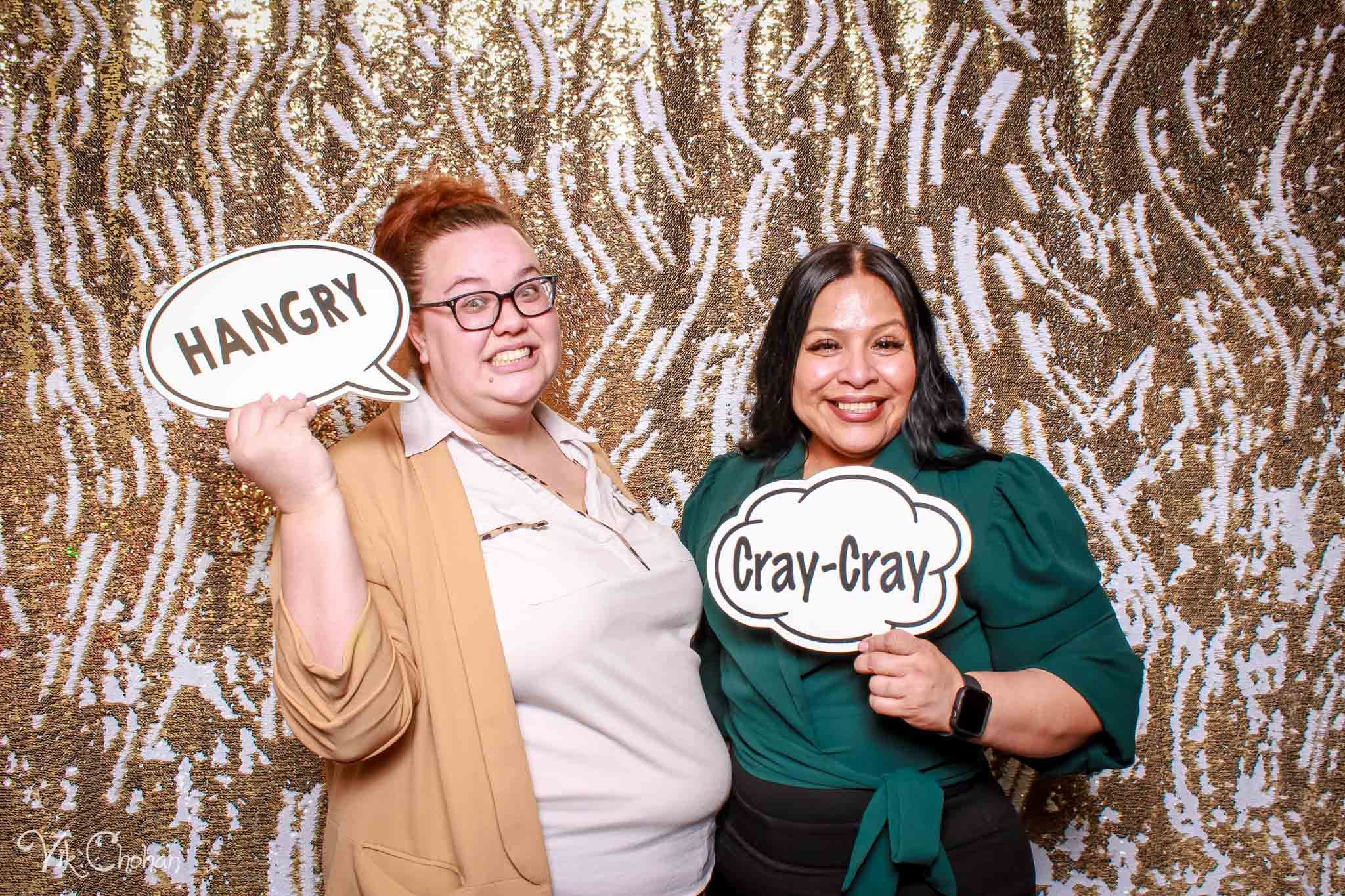 2022-12-16-Stacys-50th-Birthday-Bash-Photo-Booth-Vik-Chohan-Photography-Photo-Booth-Social-Media-VCP-022.jpg