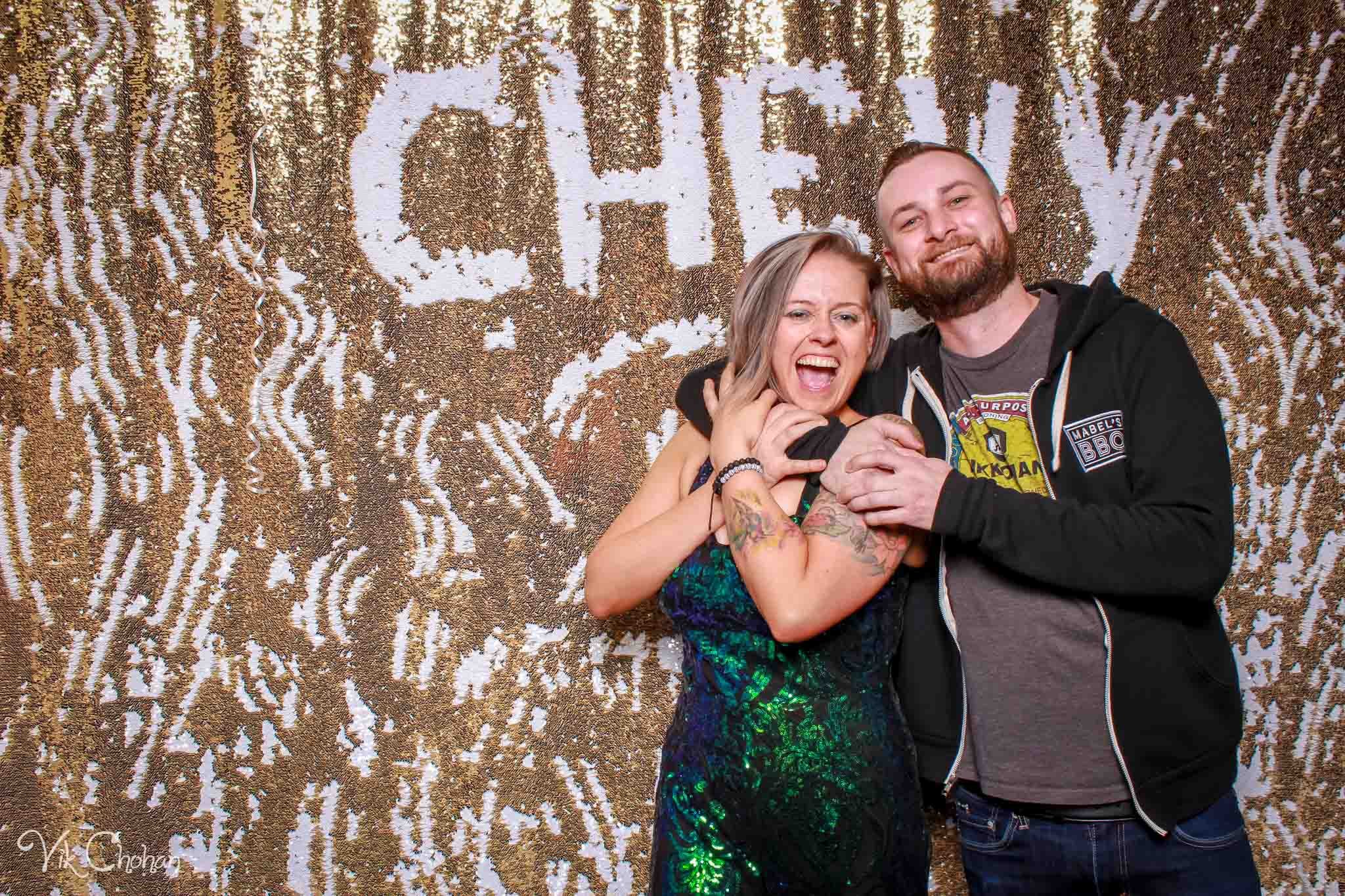 2022-12-16-Stacys-50th-Birthday-Bash-Photo-Booth-Vik-Chohan-Photography-Photo-Booth-Social-Media-VCP-062.jpg