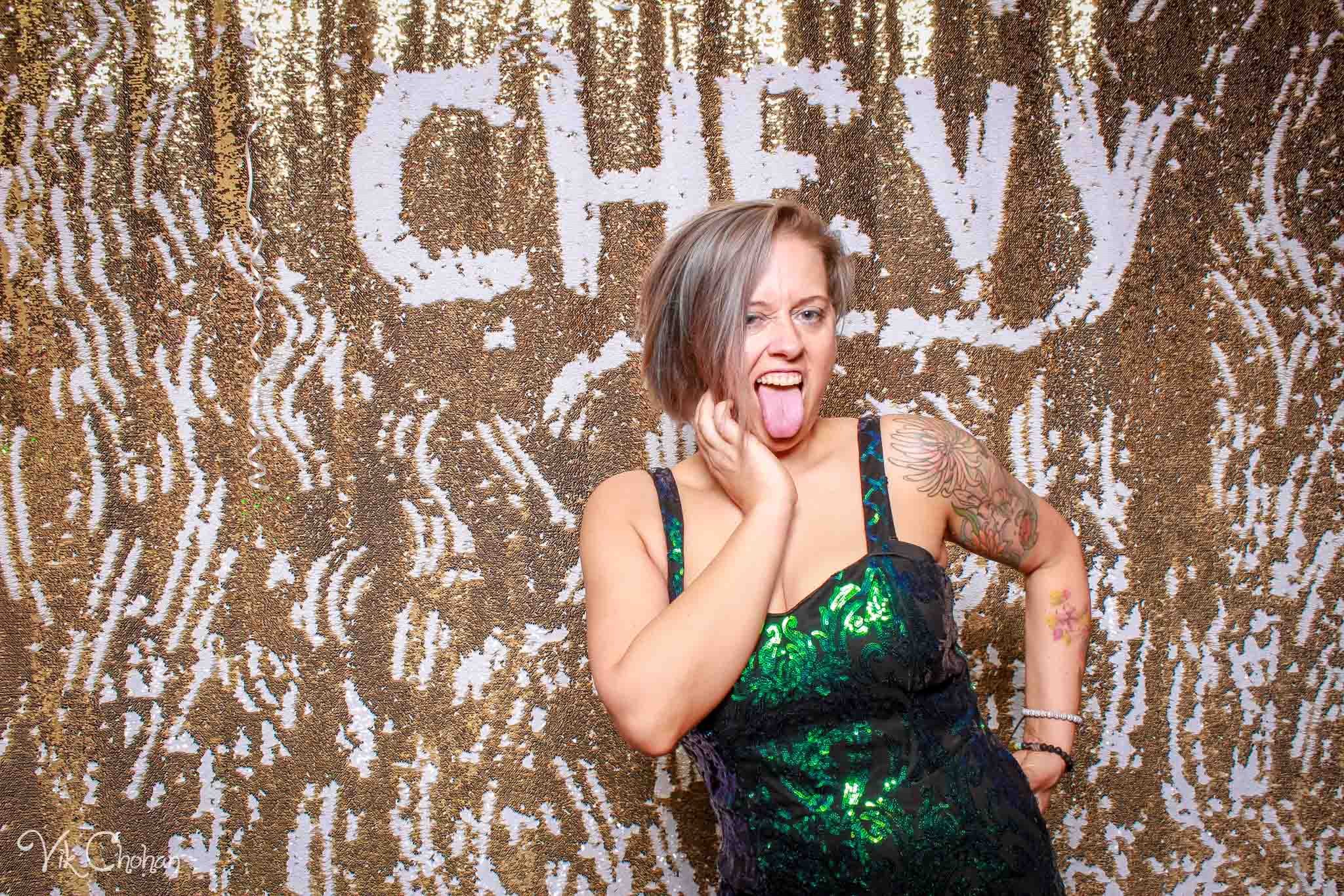 2022-12-16-Stacys-50th-Birthday-Bash-Photo-Booth-Vik-Chohan-Photography-Photo-Booth-Social-Media-VCP-065.jpg