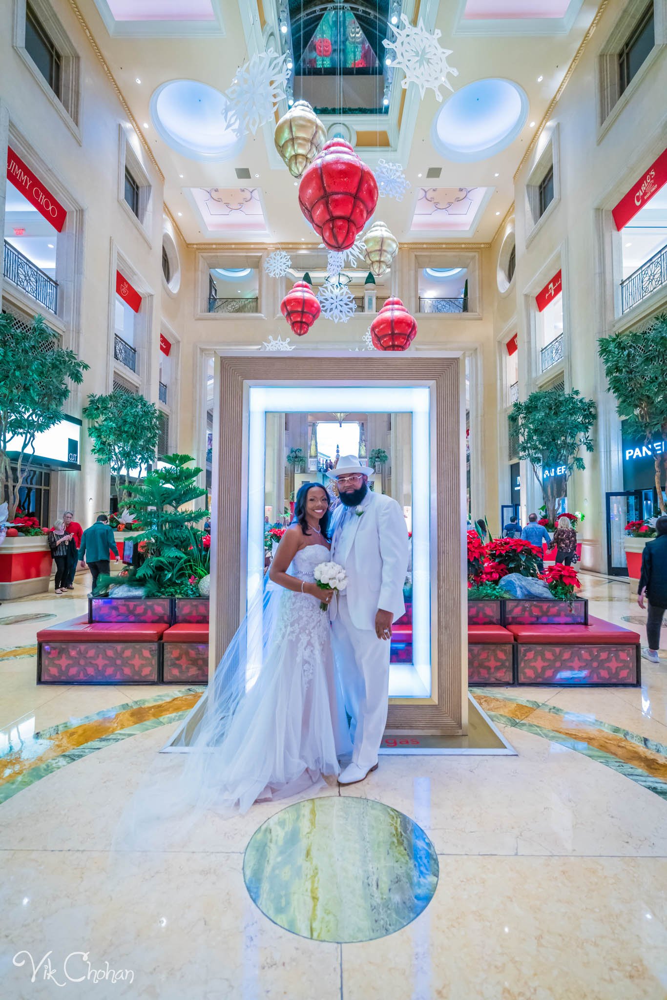 2022-12-10-Berkley-and-Jaun-Las-Vegas-Wedding-Reception-at-Cannaletto-Venetian-Hotel-Vik-Chohan-Photography-Photo-Booth-Social-Media-VCP-009.jpg
