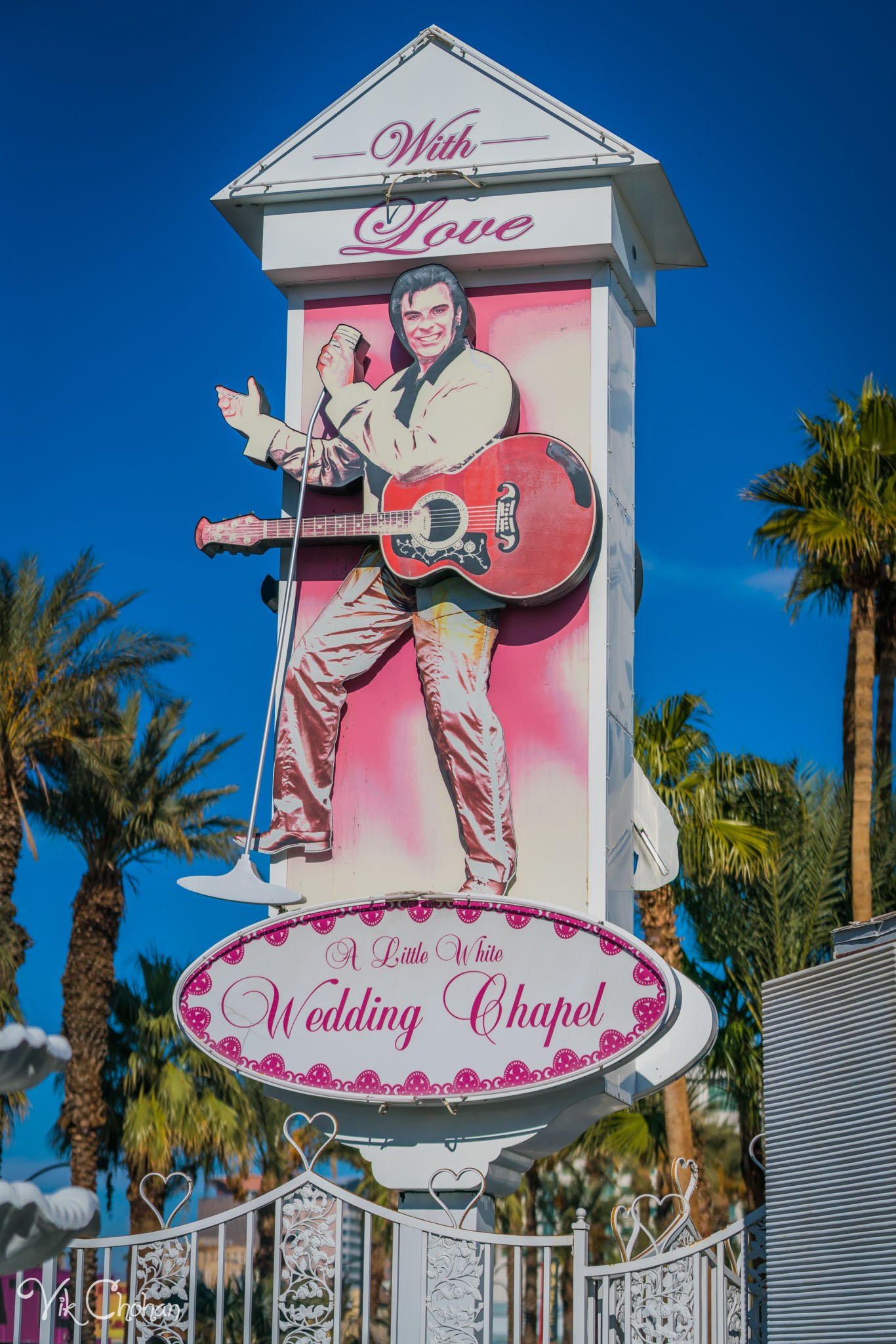 2022-12-10-Katherine-and-Charles-Las-Vegas-Wedding-at-Little-White-Wedding-Chapel-Vik-Chohan-Photography-Photo-Booth-Social-Media-VCP-016.jpg