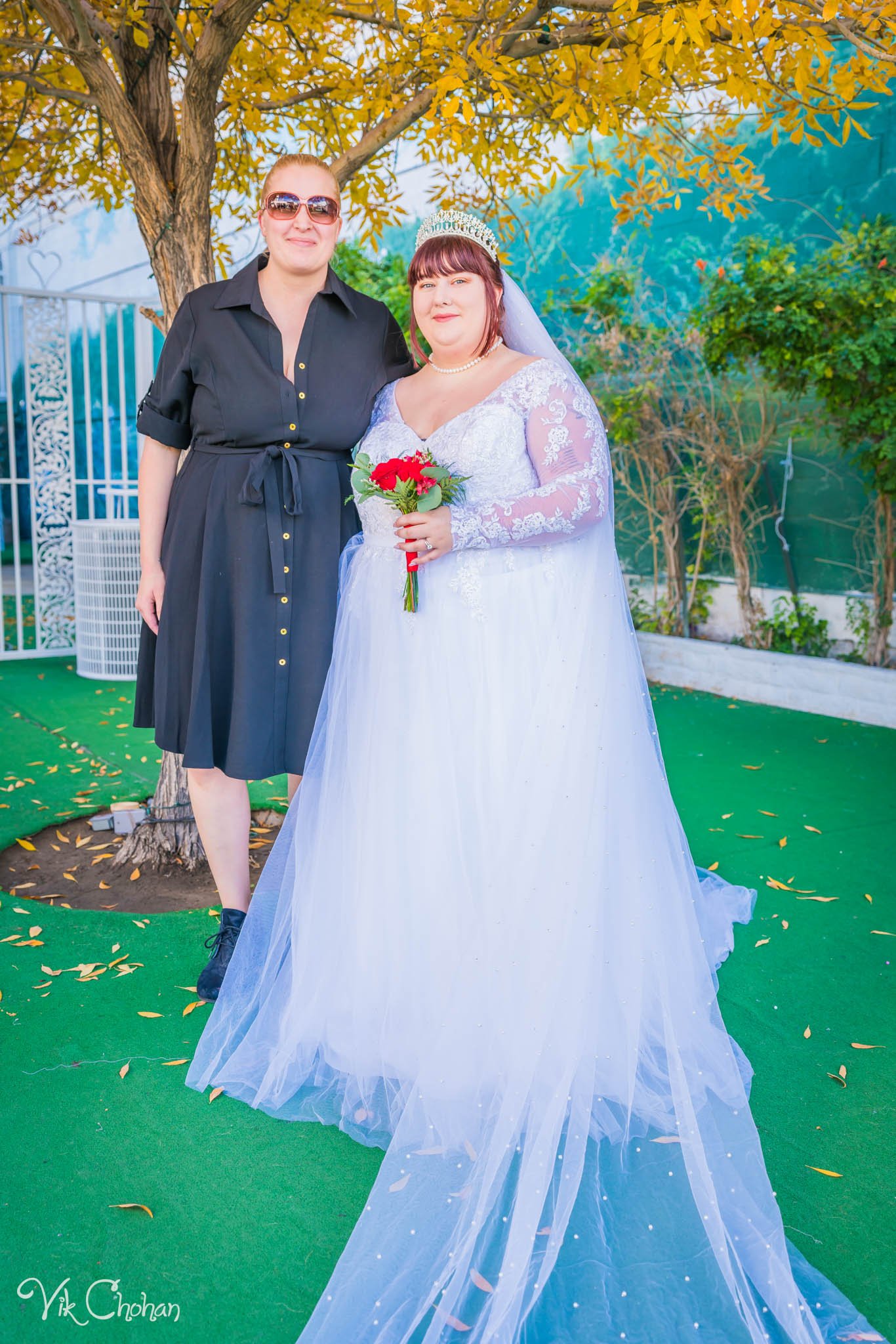 2022-12-10-Katherine-and-Charles-Las-Vegas-Wedding-at-Little-White-Wedding-Chapel-Vik-Chohan-Photography-Photo-Booth-Social-Media-VCP-178.jpg