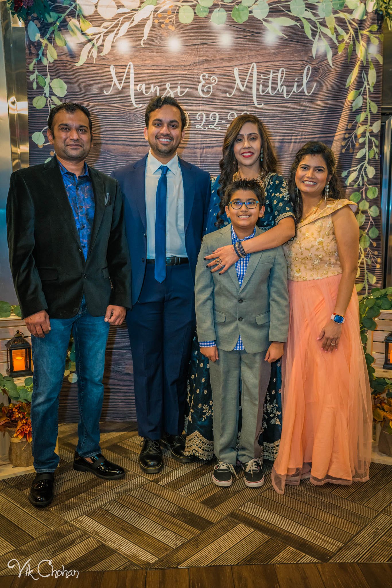 2022-10-22-Mansi-and-Mithil-Wedding-Reception-Dinner-Vik-Chohan-Photography-Photo-Booth-Social-Media-VCP-V2-026.jpg