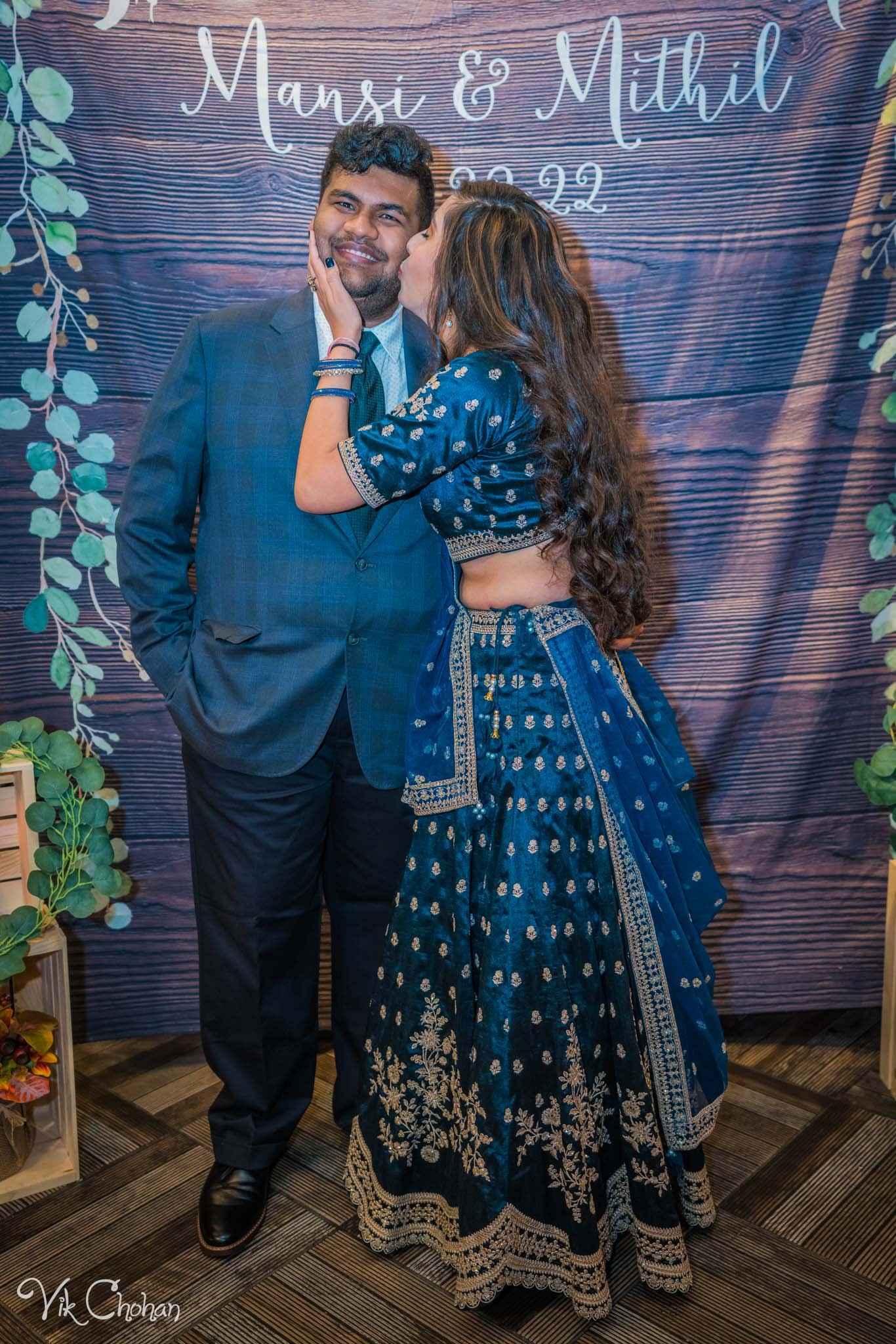 2022-10-22-Mansi-and-Mithil-Wedding-Reception-Dinner-Vik-Chohan-Photography-Photo-Booth-Social-Media-VCP-V2-085.jpg
