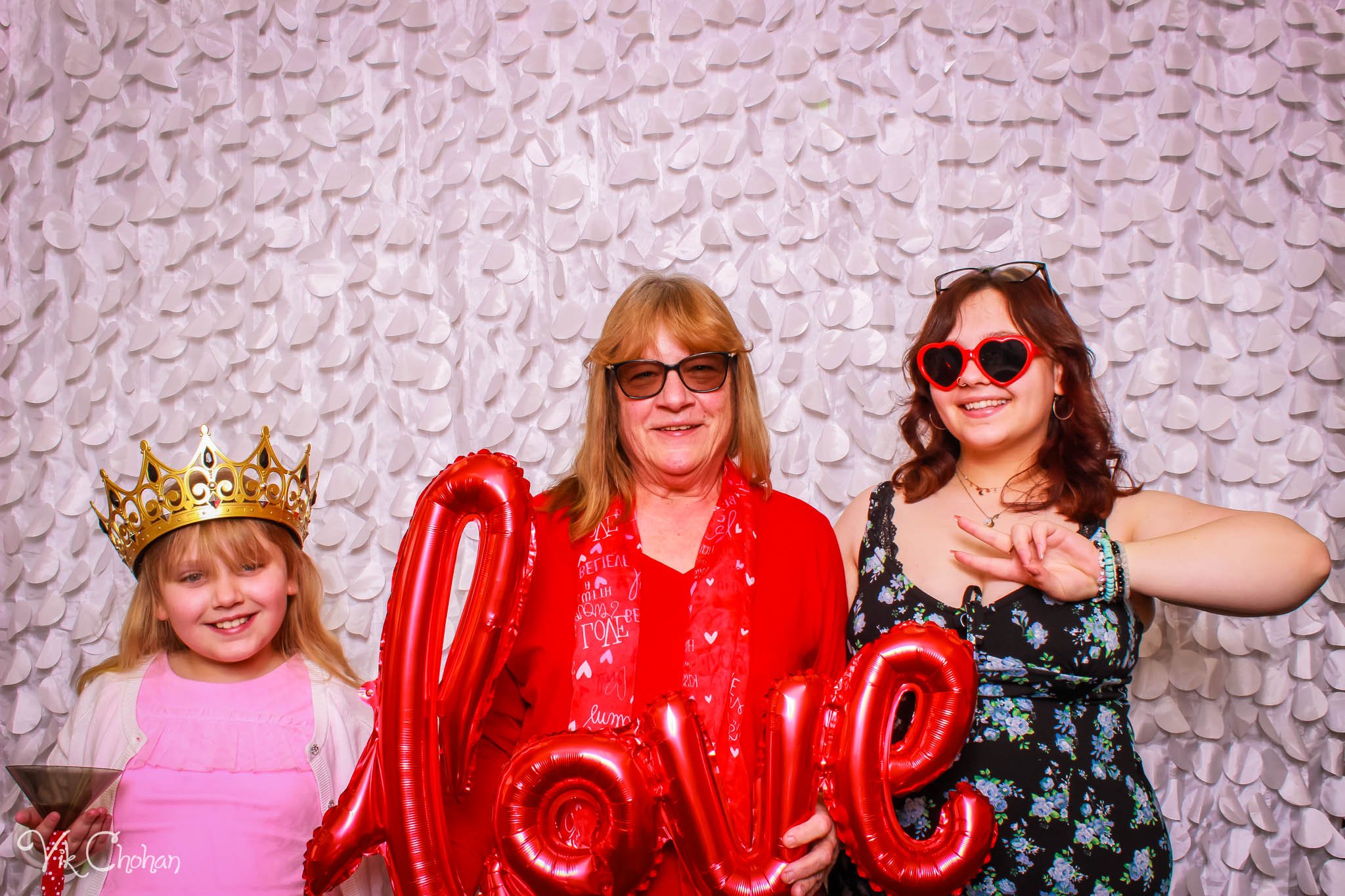 2023-02-10-Dondero-2023-Sweetheart-Dance-Vik-Chohan-Photography-Photo-Booth-Social-Media-VCP-016.jpg