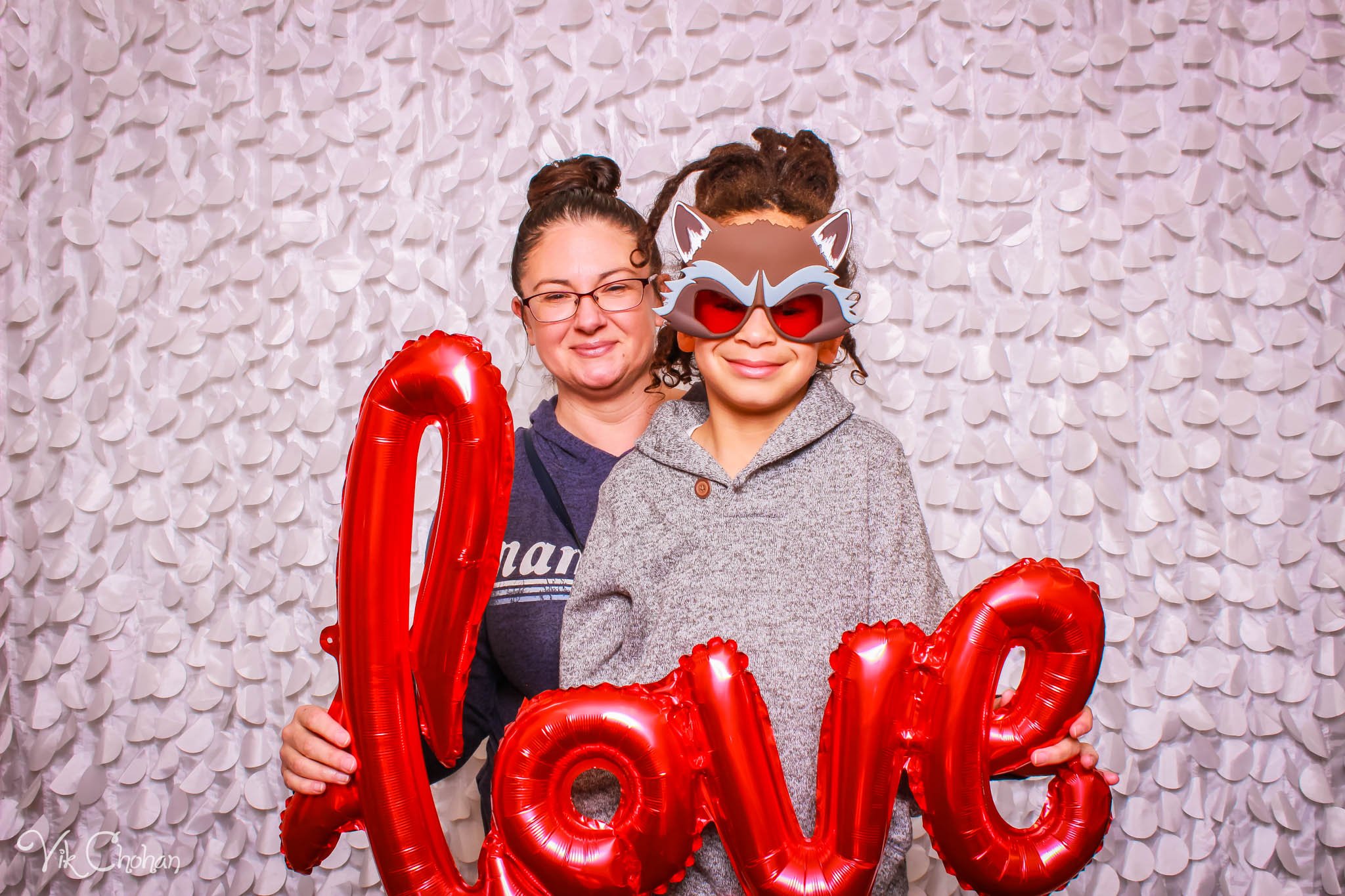 2023-02-10-Dondero-2023-Sweetheart-Dance-Vik-Chohan-Photography-Photo-Booth-Social-Media-VCP-028.jpg