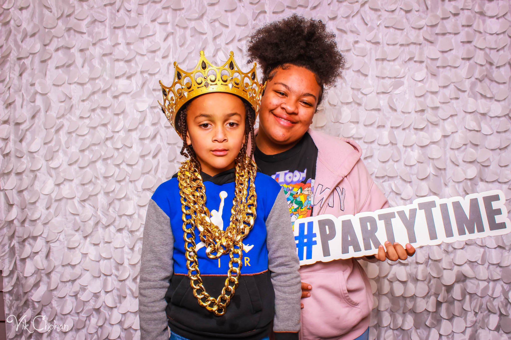 2023-02-10-Dondero-2023-Sweetheart-Dance-Vik-Chohan-Photography-Photo-Booth-Social-Media-VCP-064.jpg