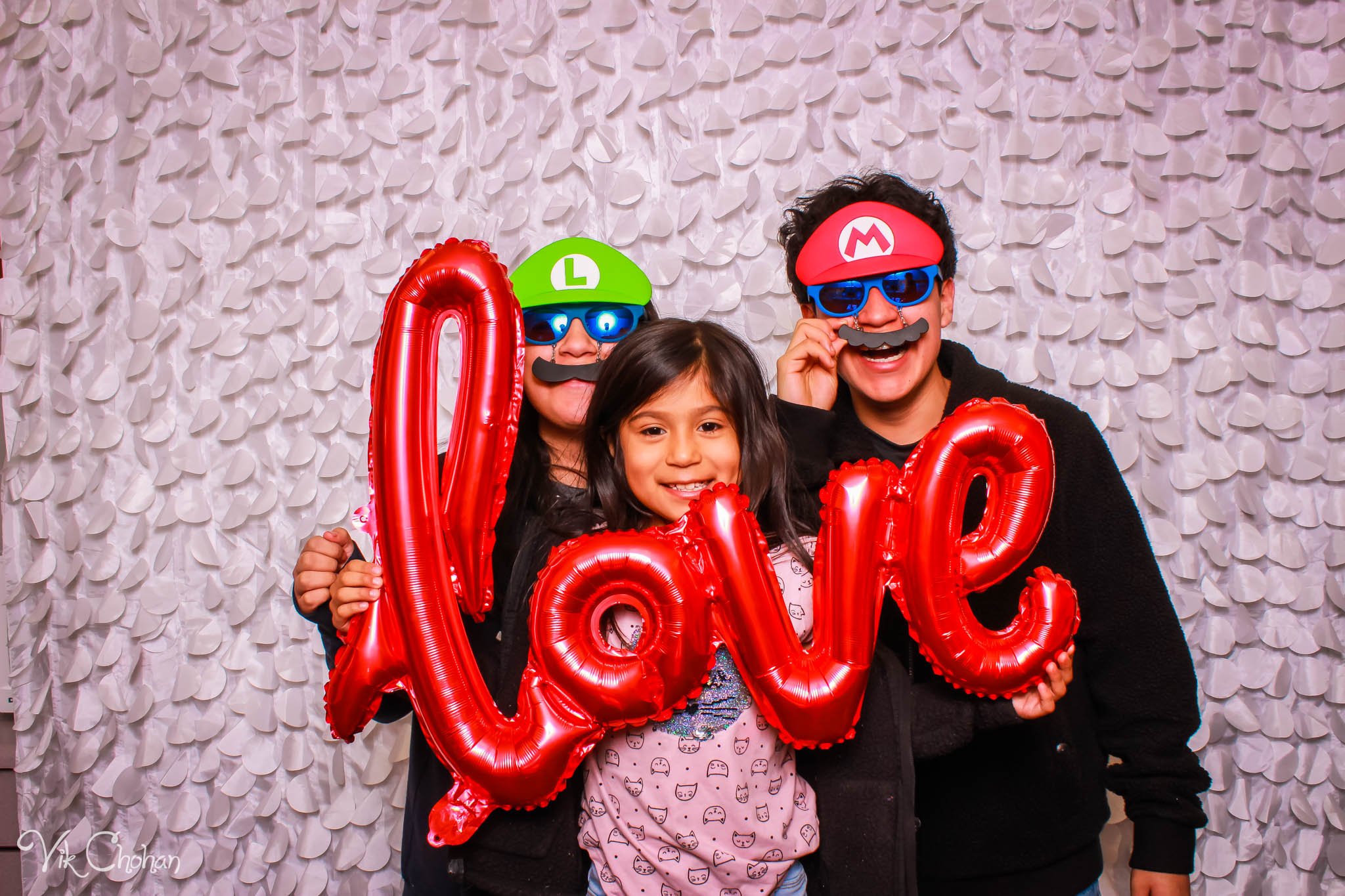 2023-02-10-Dondero-2023-Sweetheart-Dance-Vik-Chohan-Photography-Photo-Booth-Social-Media-VCP-079.jpg