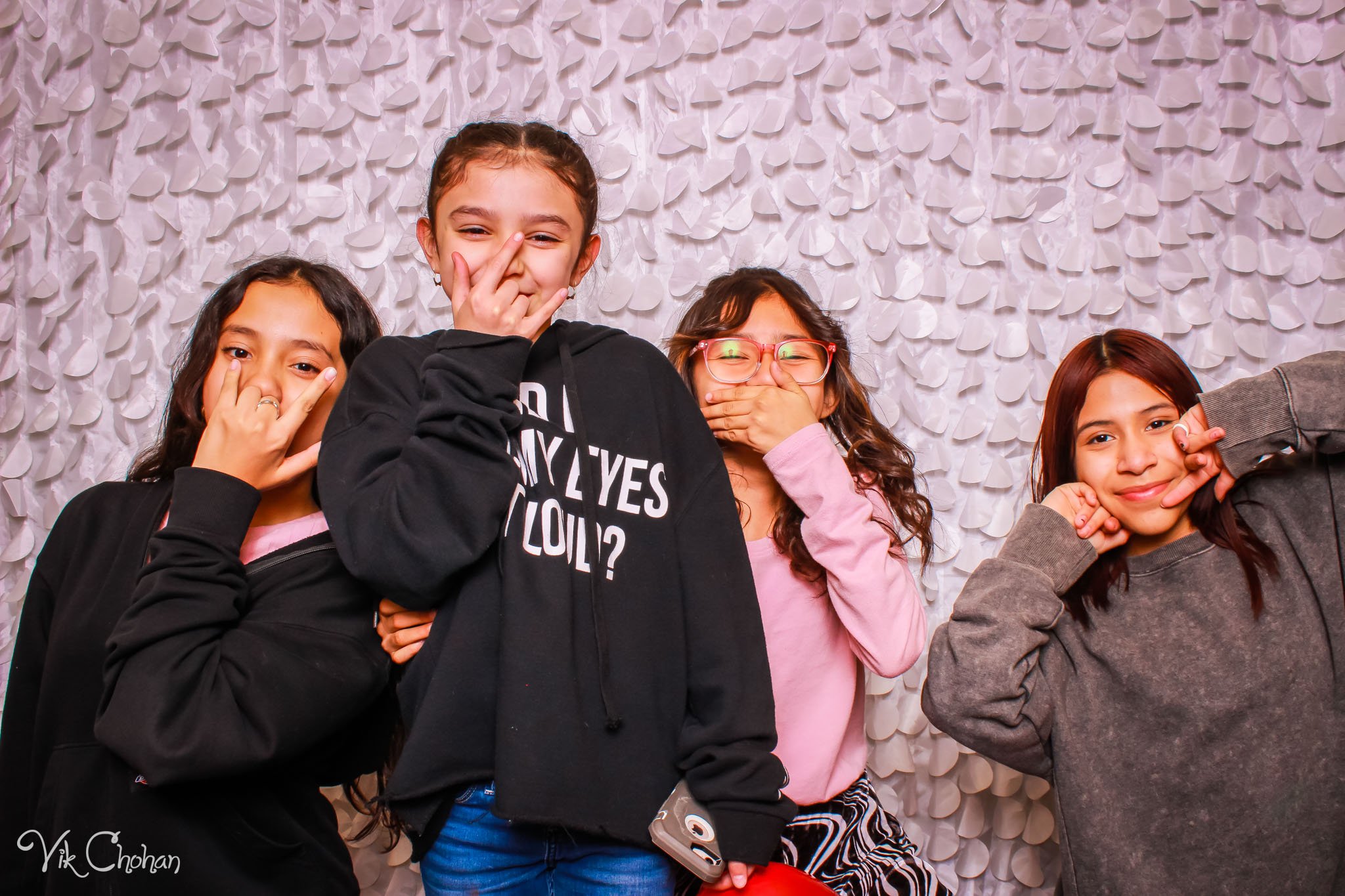 2023-02-10-Dondero-2023-Sweetheart-Dance-Vik-Chohan-Photography-Photo-Booth-Social-Media-VCP-102.jpg