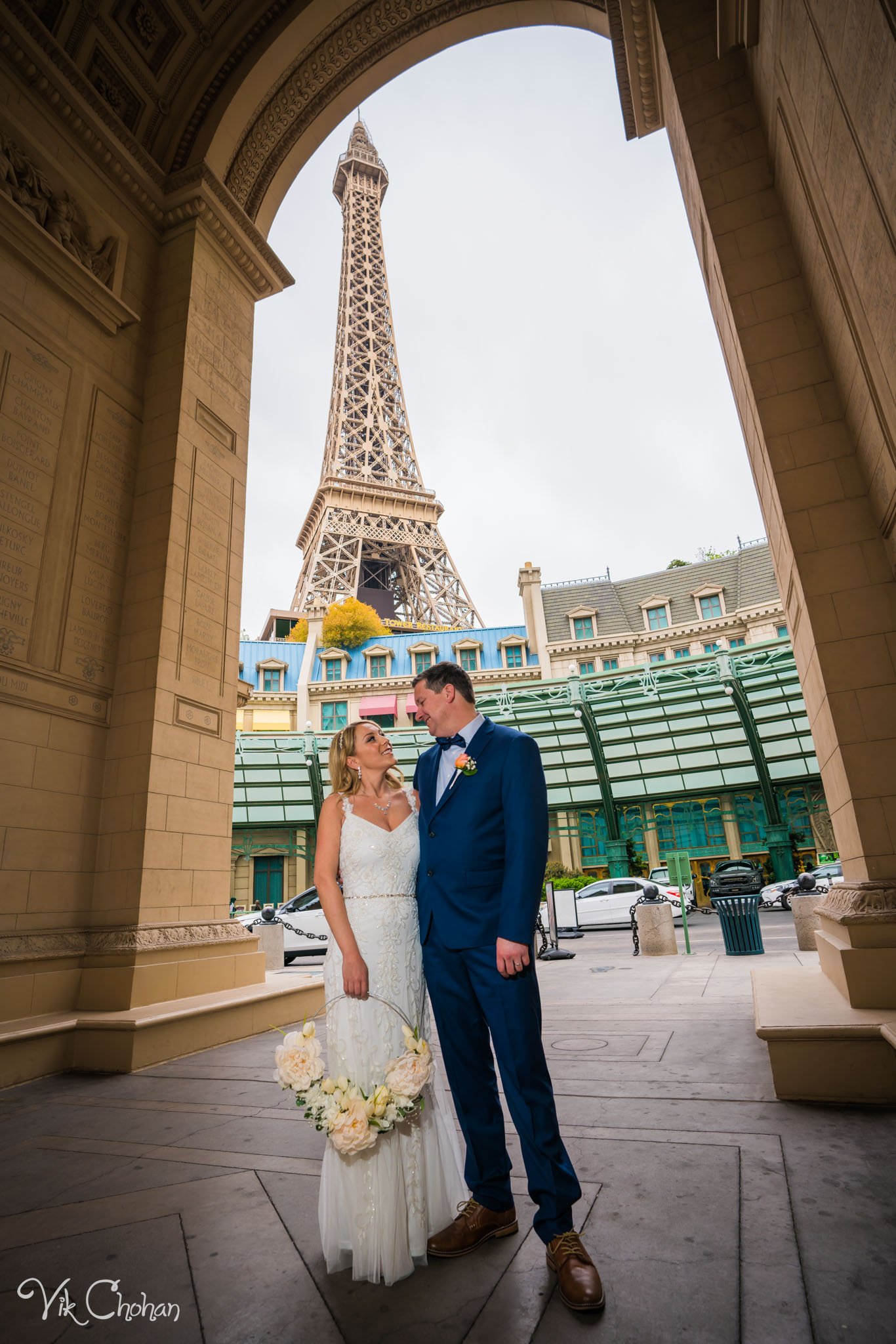 2023-03-30-Megan-and-Steven-Las-Vegas-Wedding-Strip-Tour-Vik-Chohan-Photography-Photo-Booth-Social-Media-VCP-002.jpg