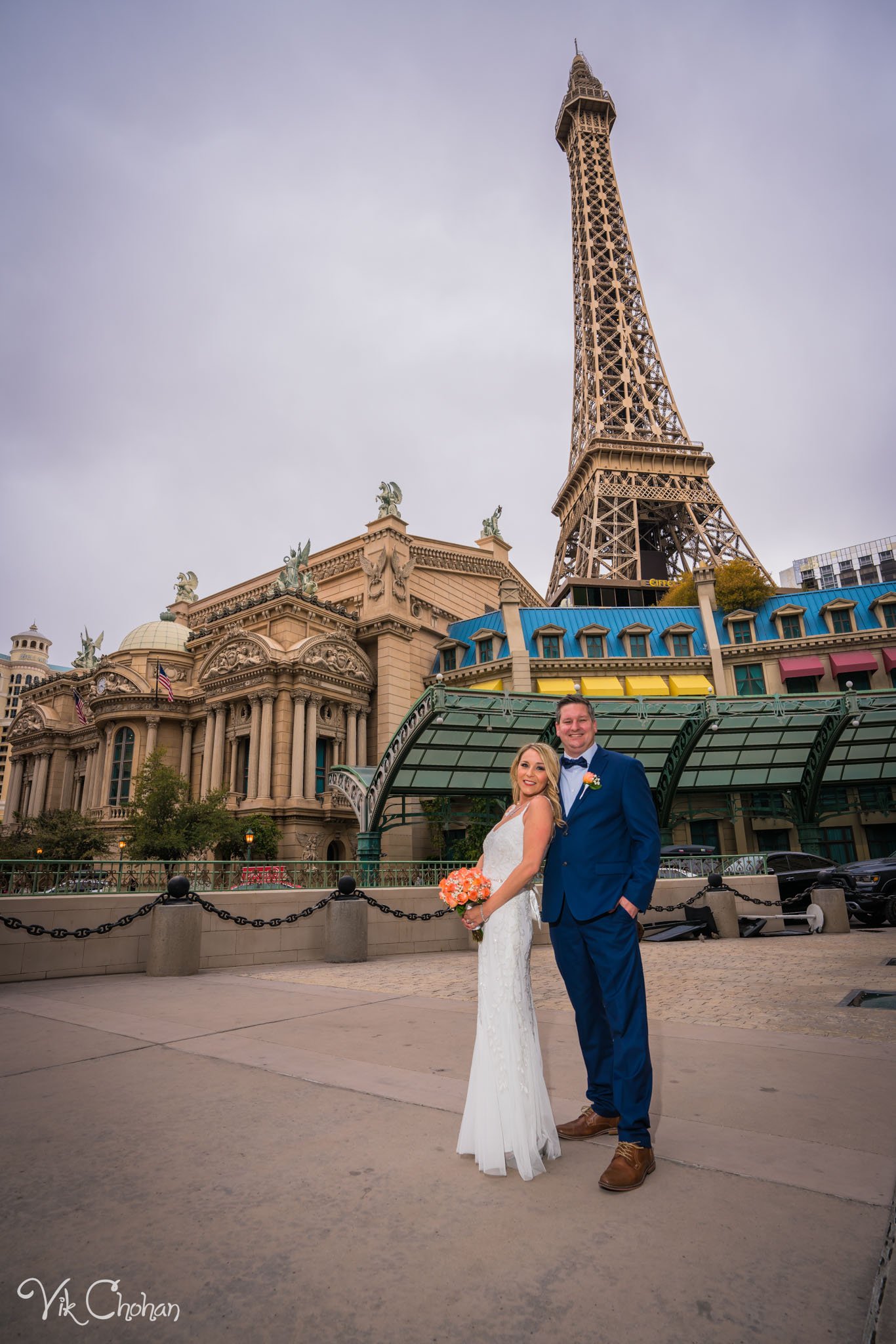 2023-03-30-Megan-and-Steven-Las-Vegas-Wedding-Strip-Tour-Vik-Chohan-Photography-Photo-Booth-Social-Media-VCP-011.jpg