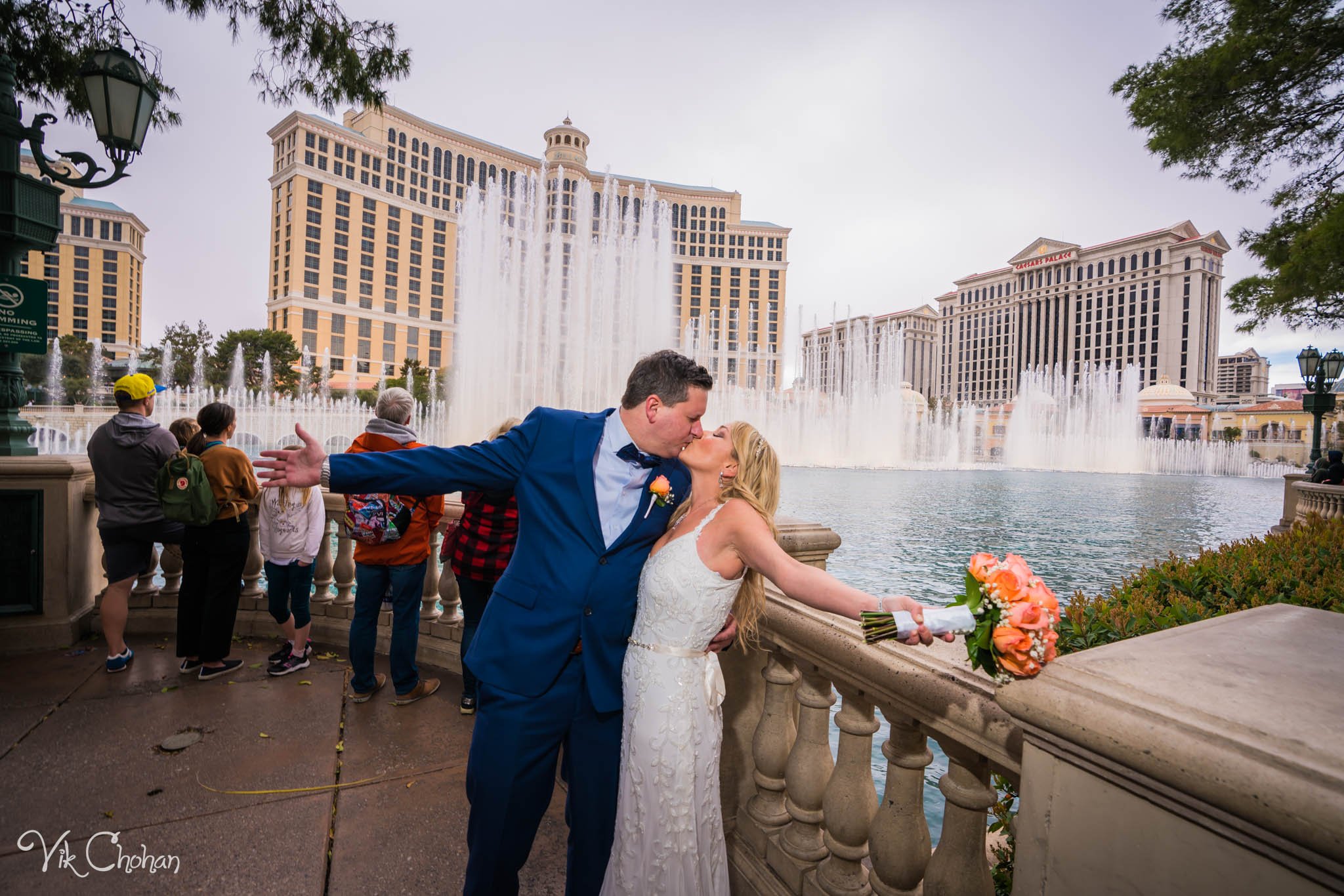 2023-03-30-Megan-and-Steven-Las-Vegas-Wedding-Strip-Tour-Vik-Chohan-Photography-Photo-Booth-Social-Media-VCP-061.jpg