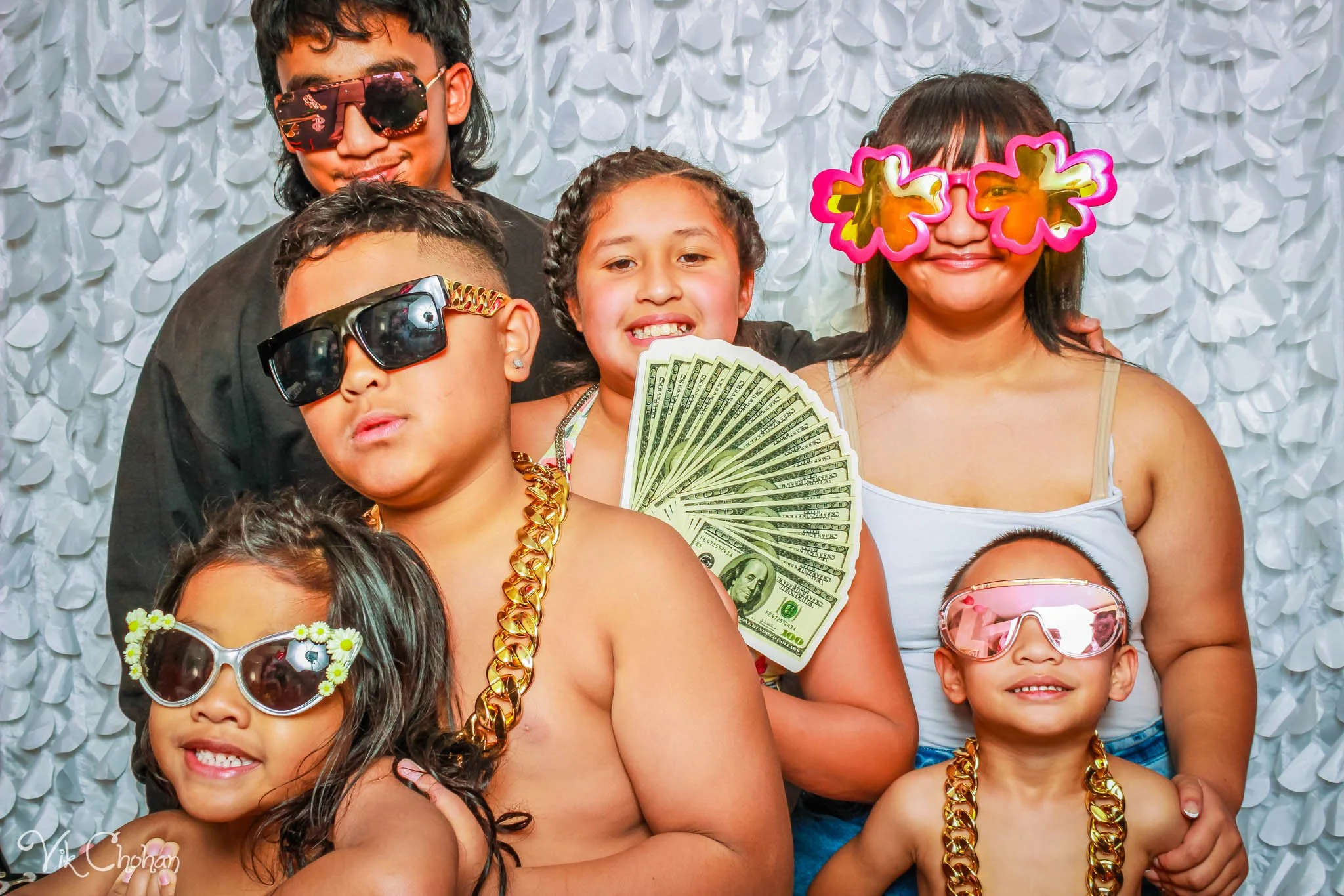 2023-07-29-Tahlias-10th-Birthday-Pool-Party-Photo-Booth-Vik-Chohan-Photography-Photo-Booth-Social-Media-VCP-055.jpg